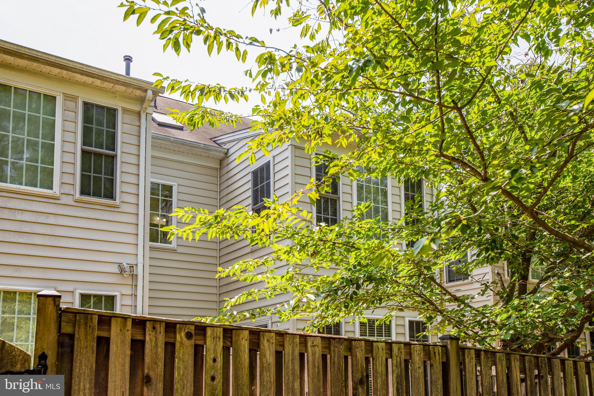 RIVER OAKS - Residential