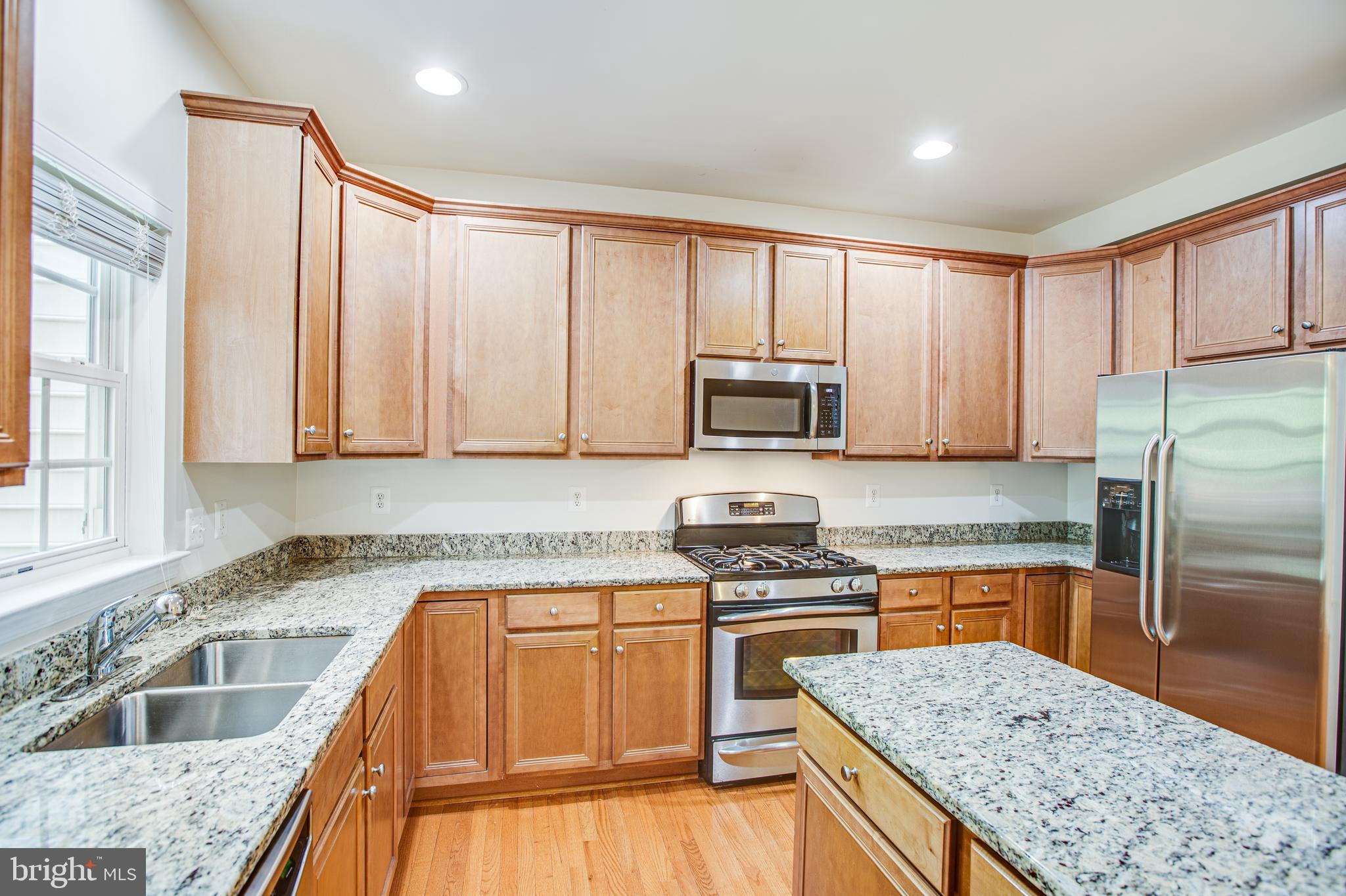 RIVER OAKS - Residential