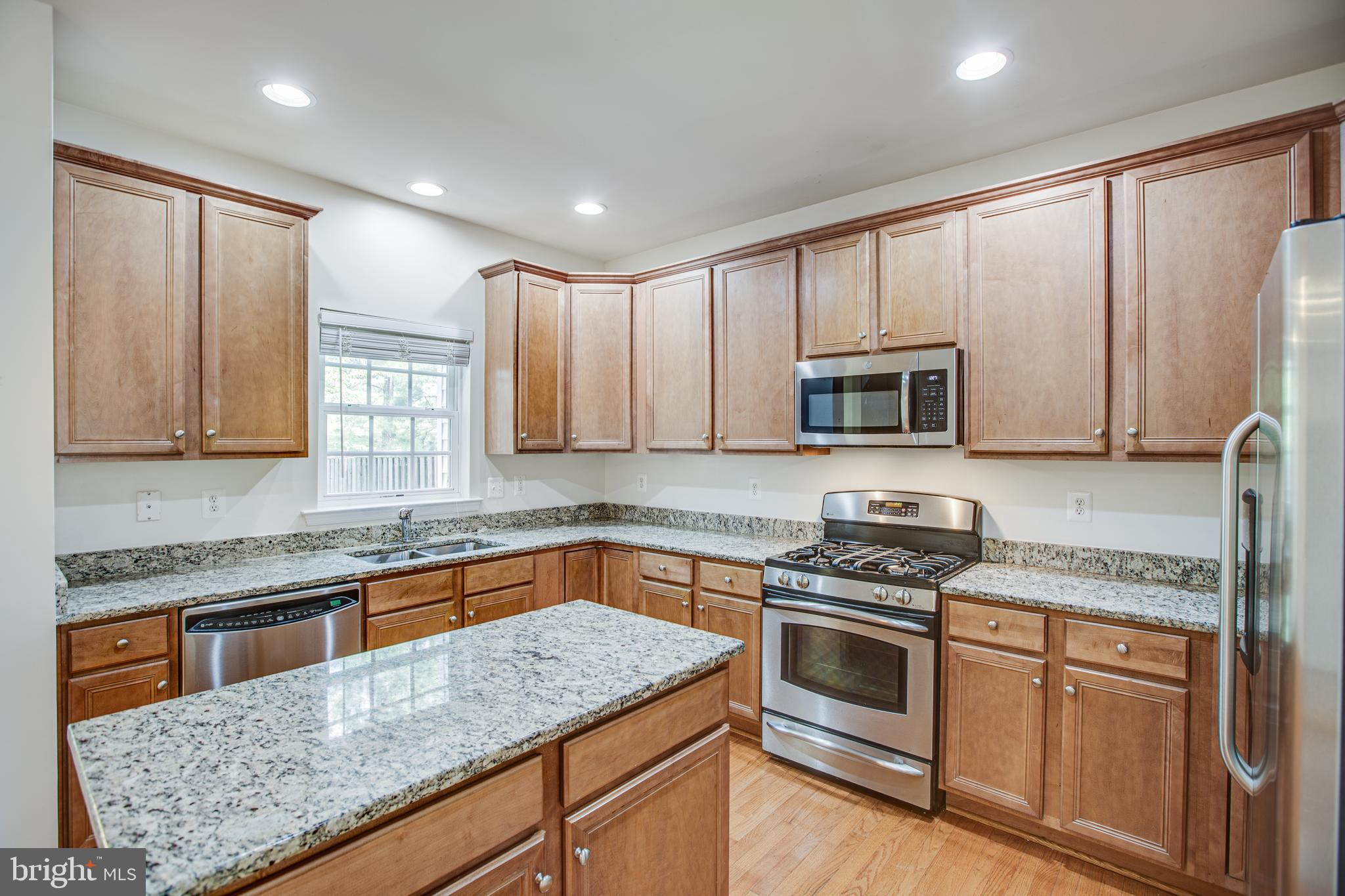 RIVER OAKS - Residential