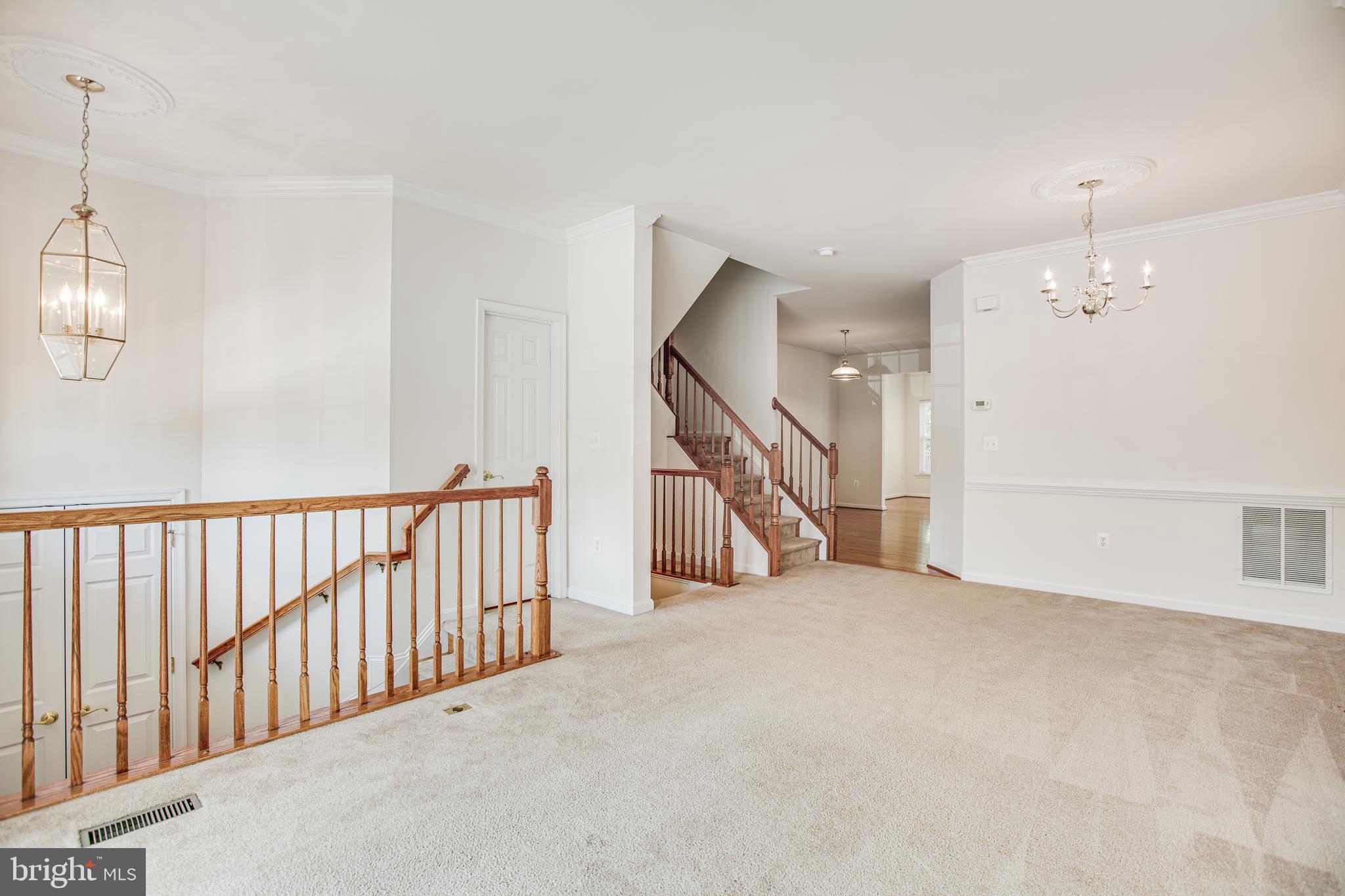 RIVER OAKS - Residential