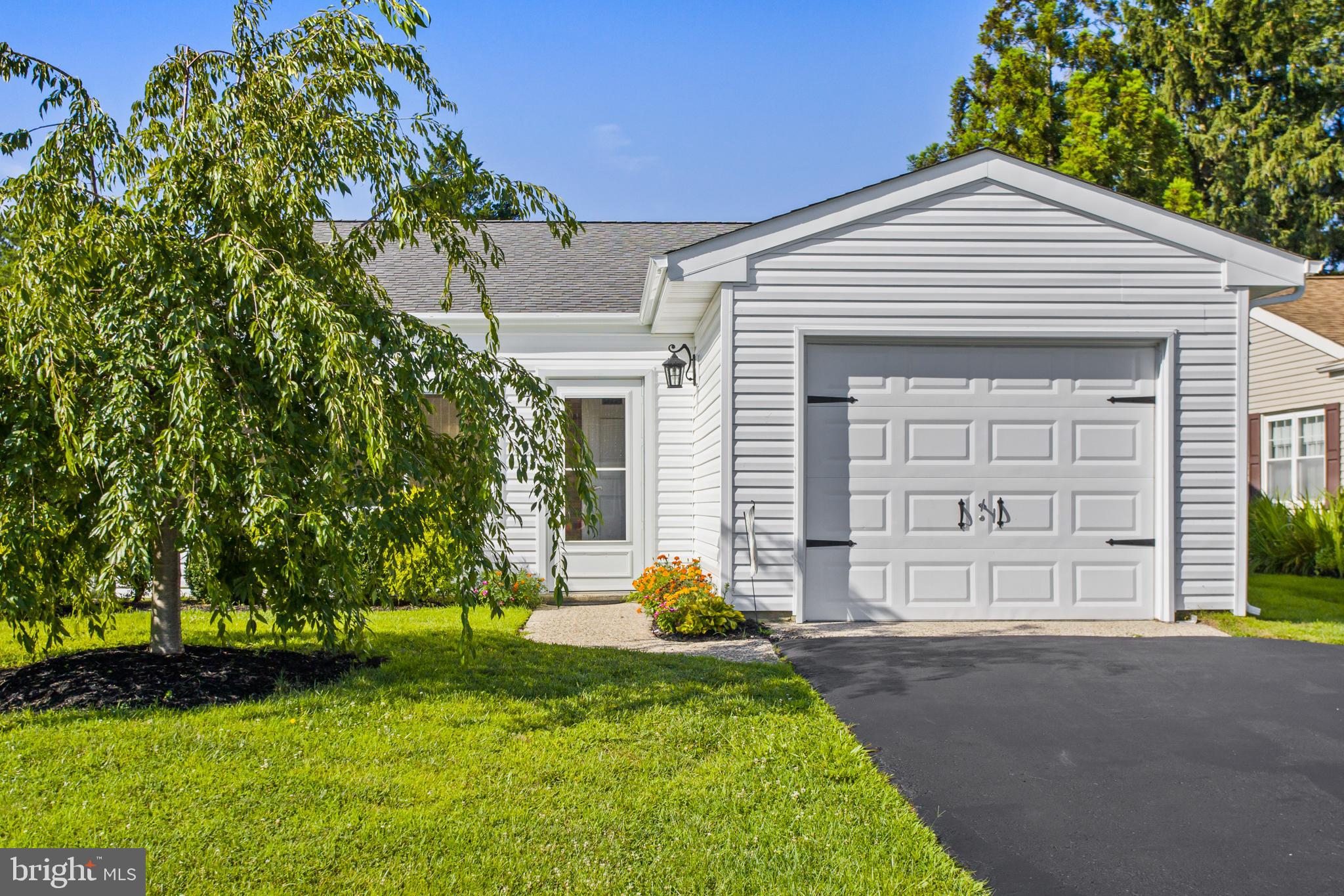 223 HUNTINGTON DRIVE