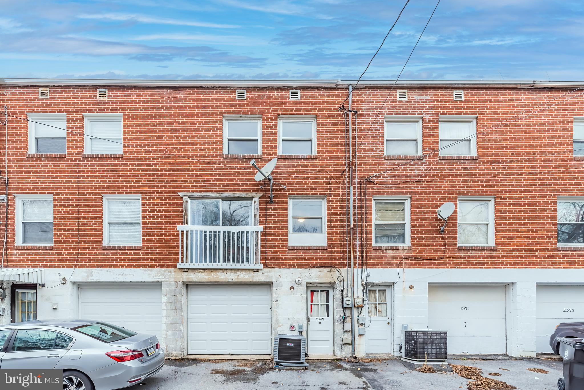 MELROSE GARDENS - Residential