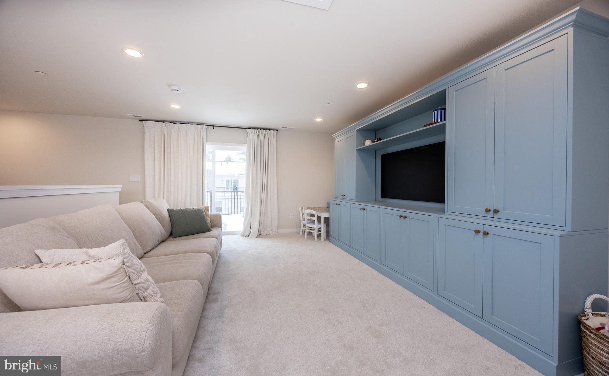 WEST CHESTER CROSSING - Residential