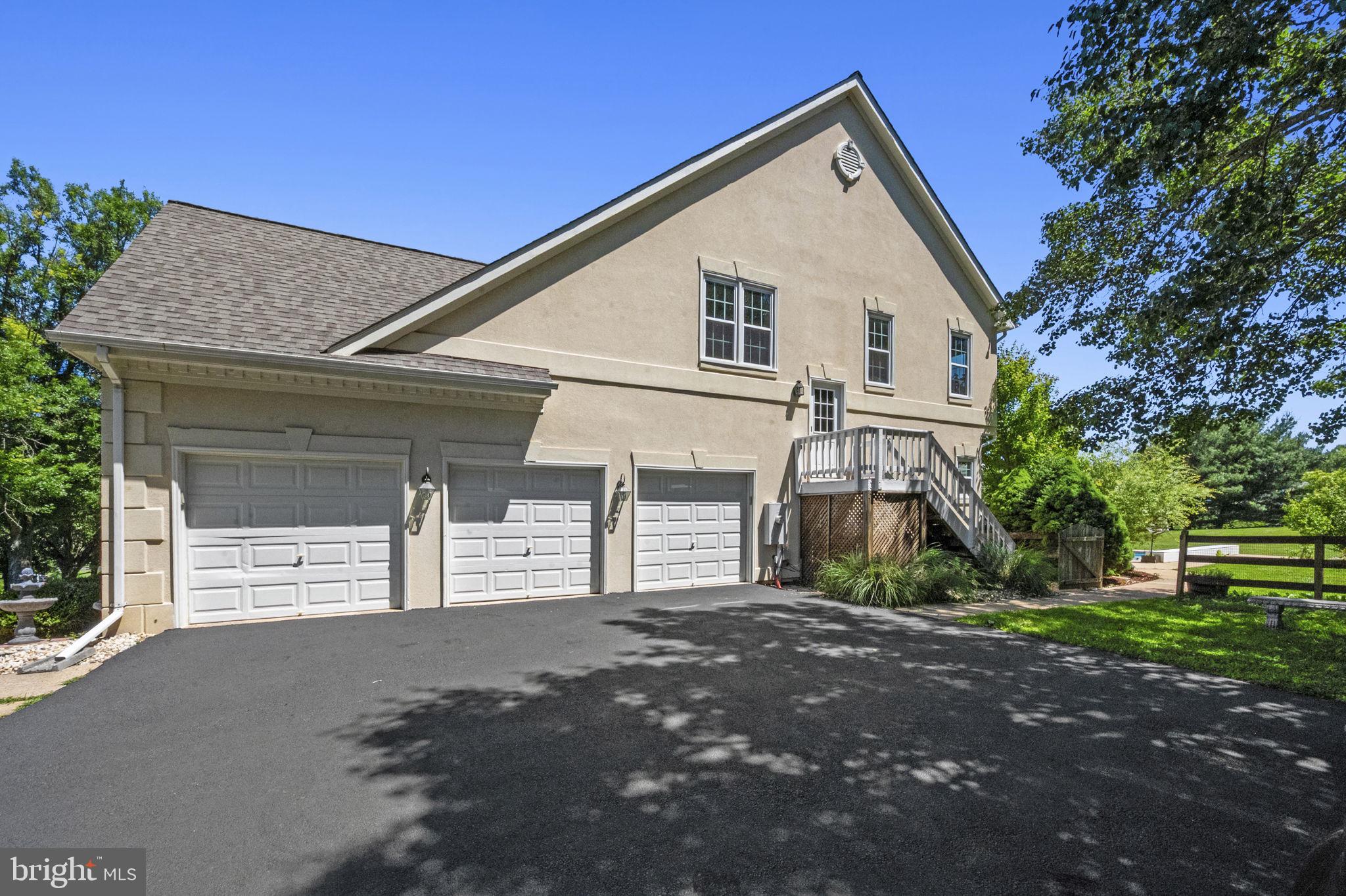 615 NALLS FARM WAY
