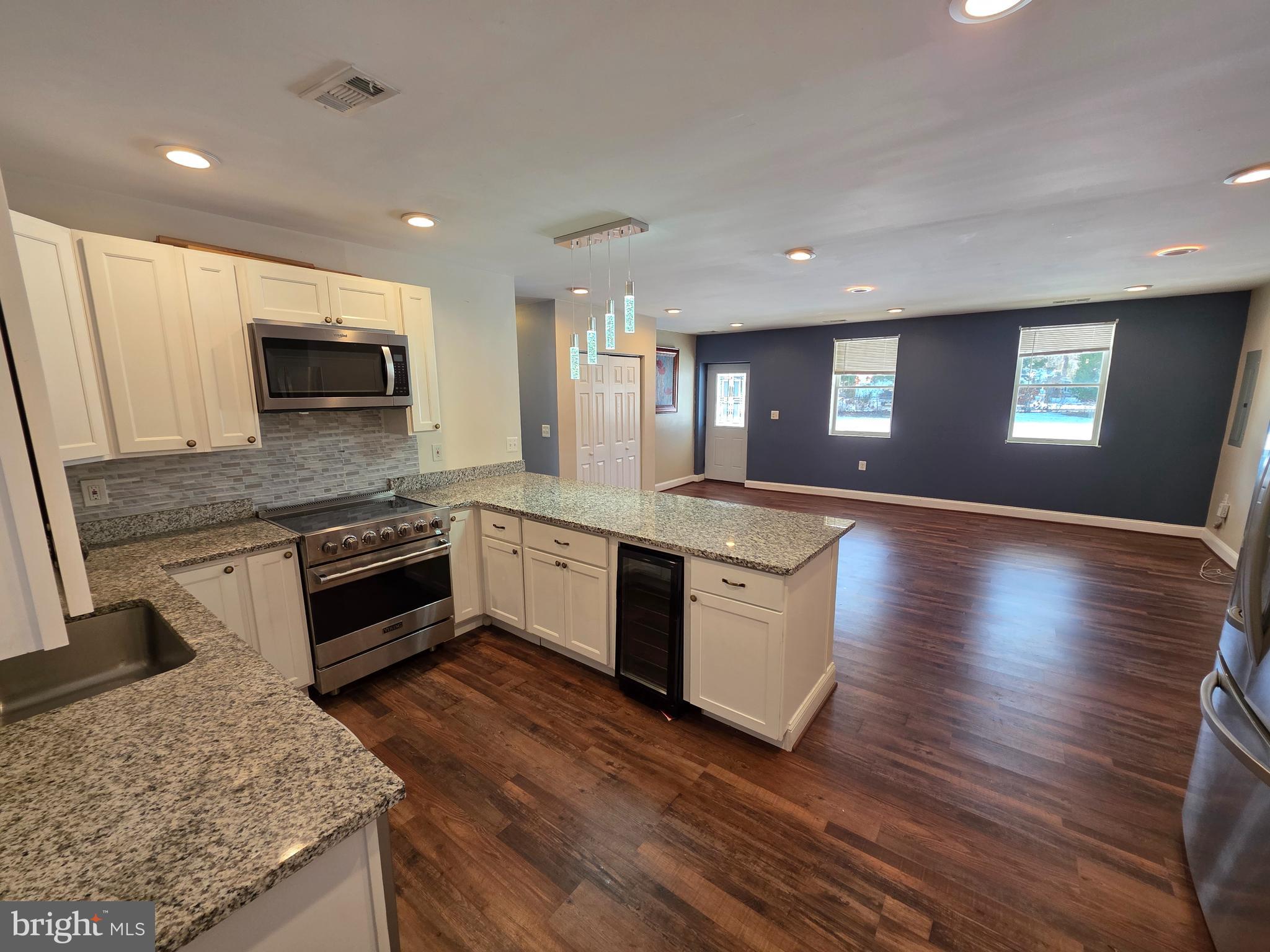 ROCK VIEW BEACH - Residential Lease