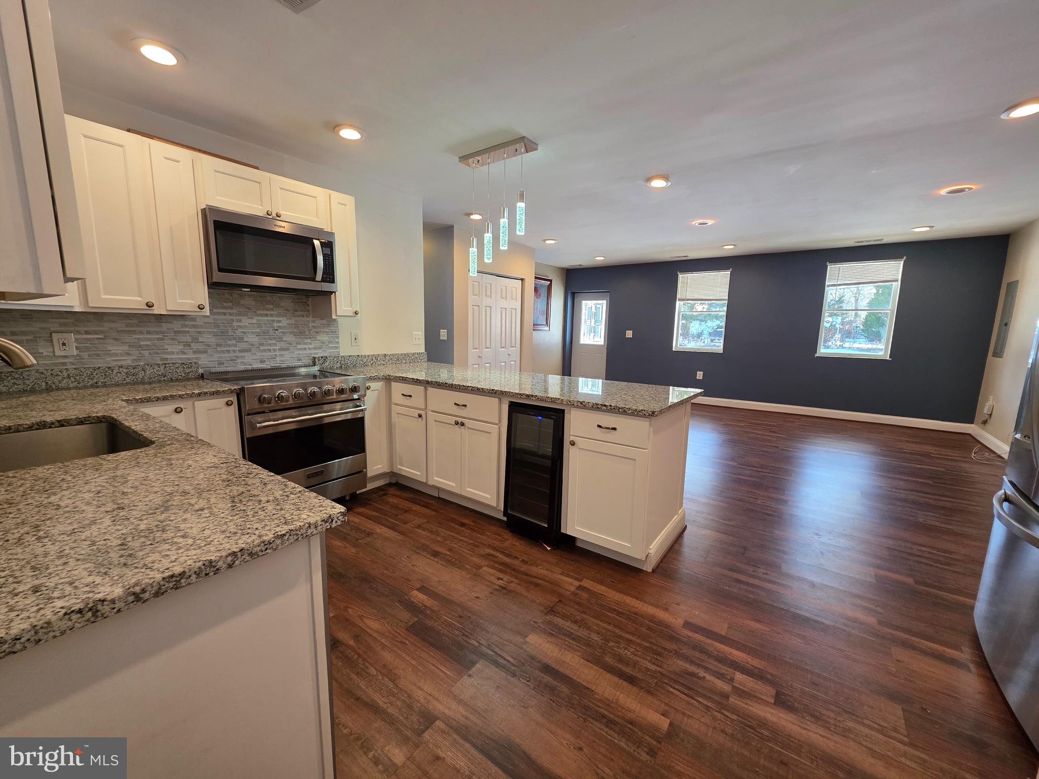 ROCK VIEW BEACH - Residential Lease