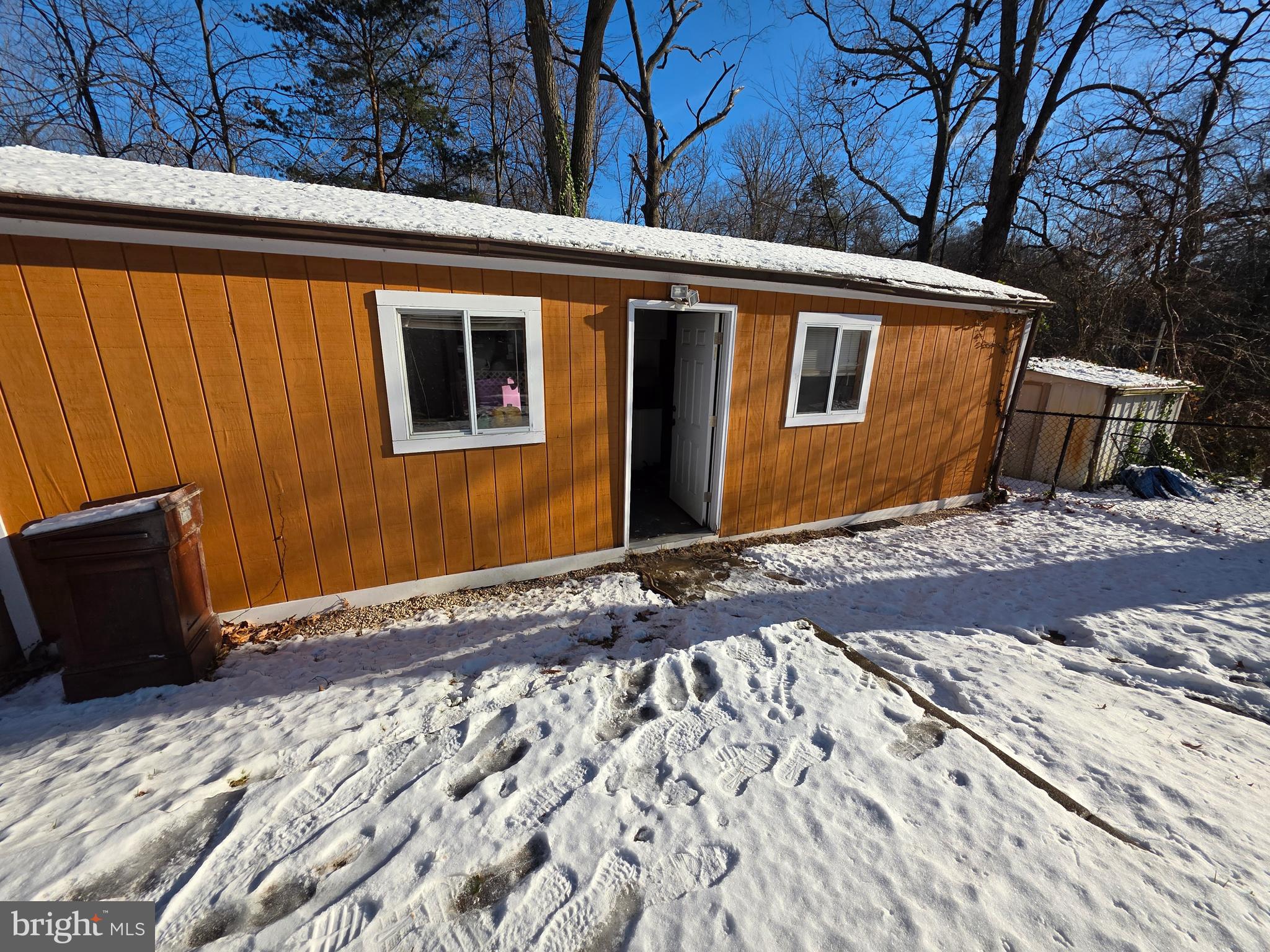 ROCK VIEW BEACH - Residential Lease