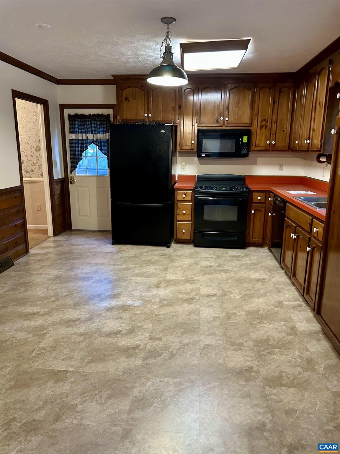 IVY WOODS - Residential