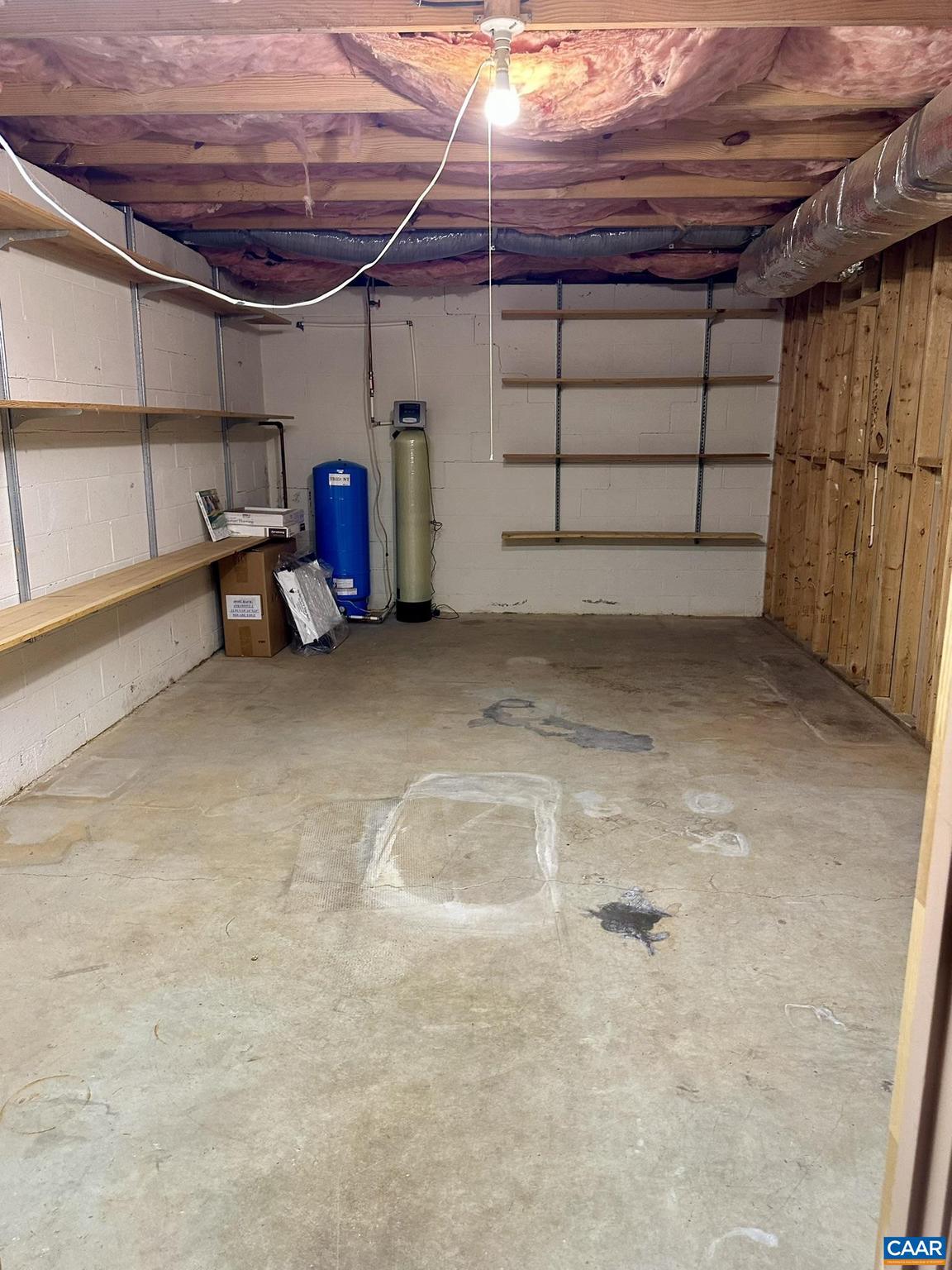 IVY WOODS - Residential