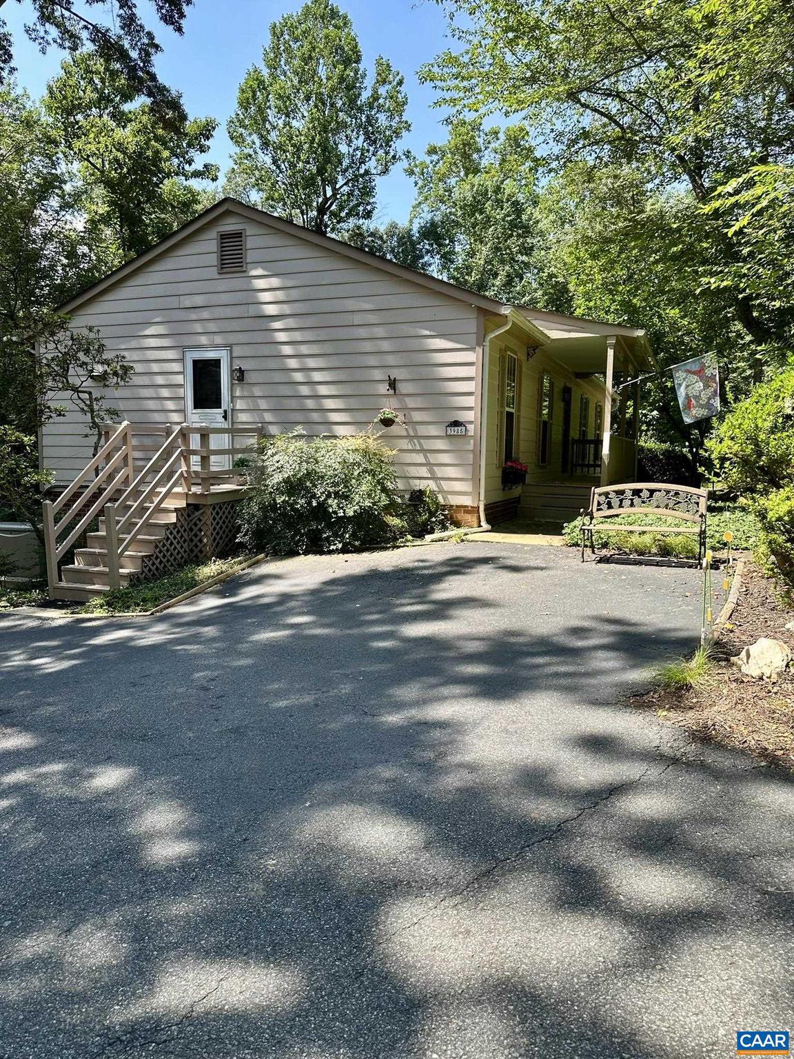 3985 WILLIAM CT
