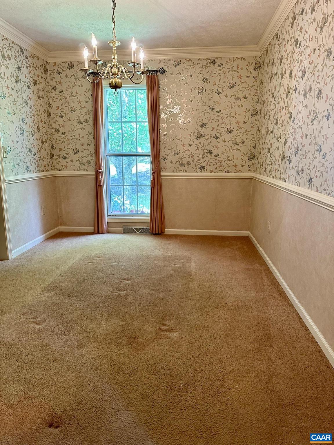 IVY WOODS - Residential