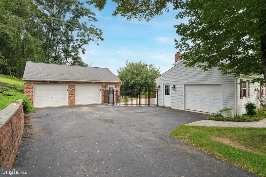 Photo of 17 Judith Lane, THORNTON, PA 19373 (MLS # PADE2101694)