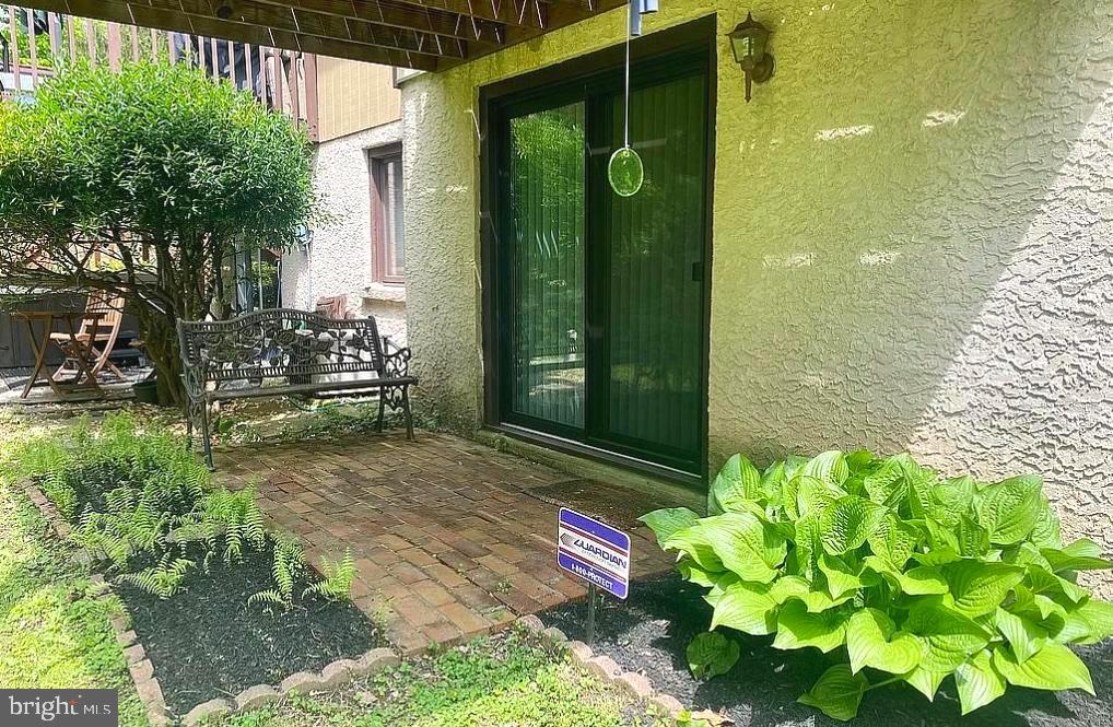 ALVERNO VALLEY FRM - Residential Lease