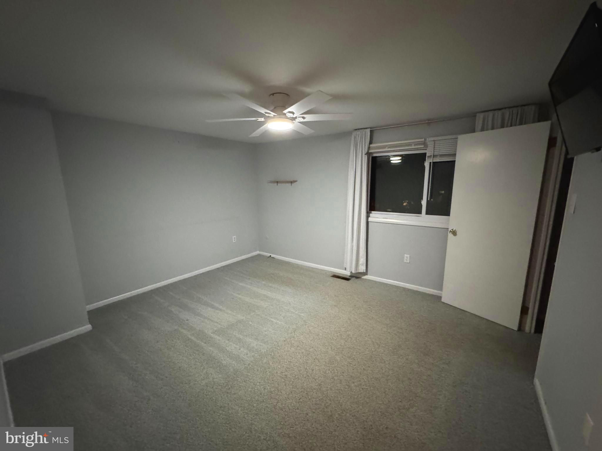 ALVERNO VALLEY FRM - Residential Lease