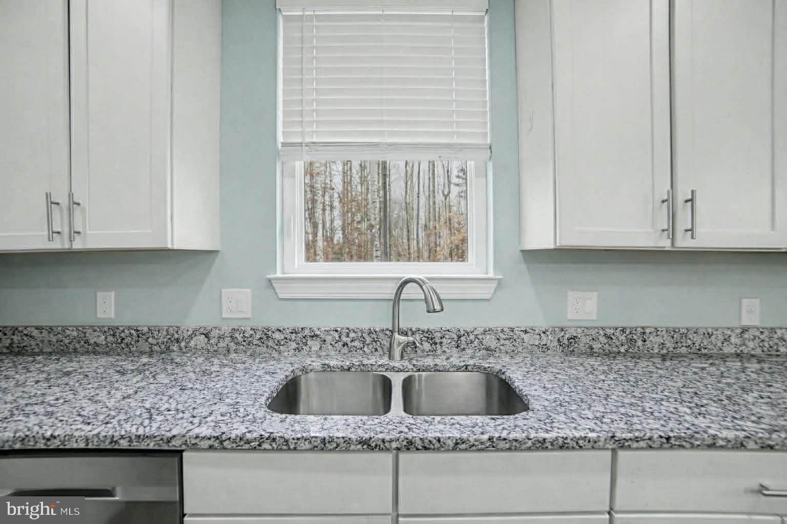 LAKE LAND OR - Residential