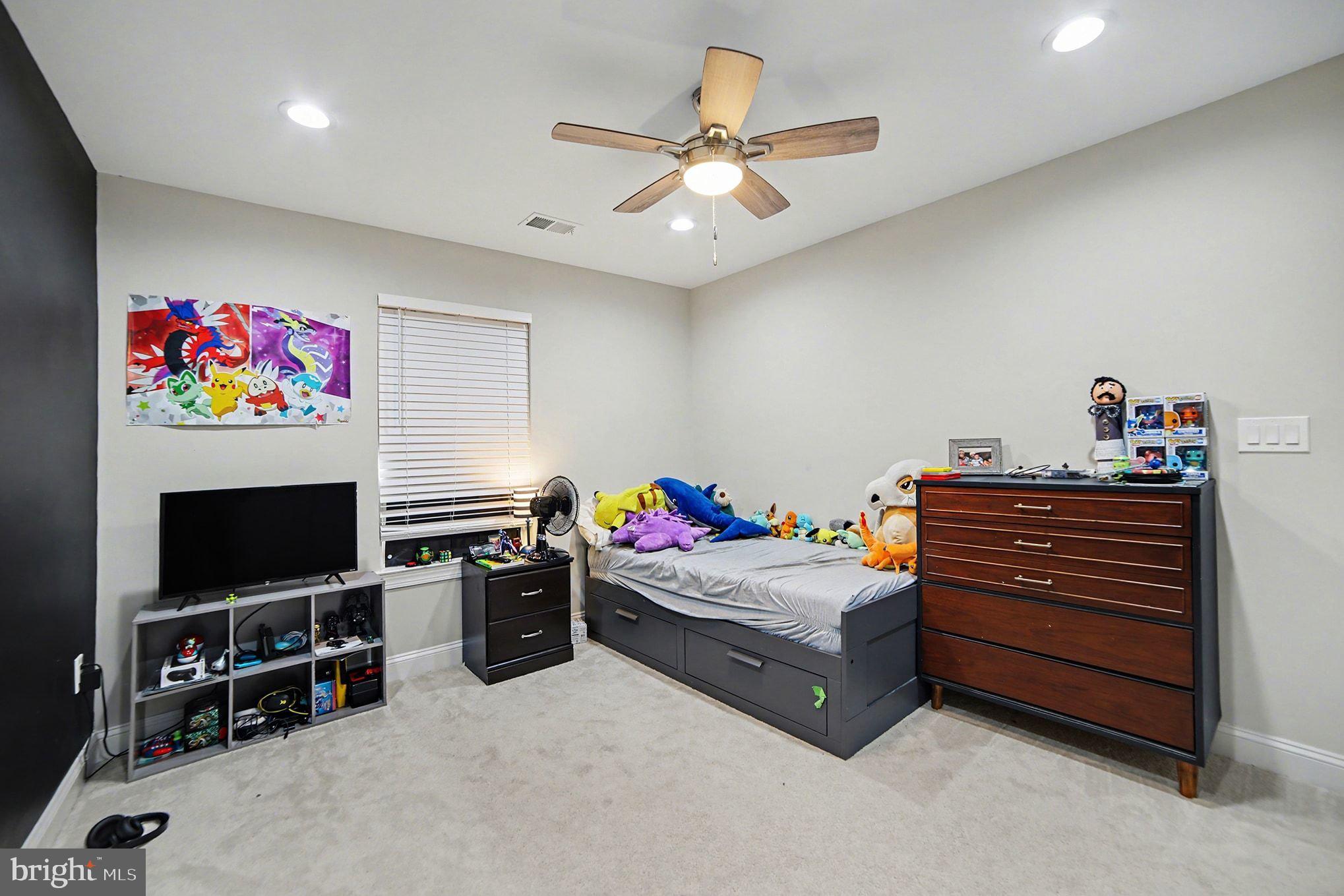 LAKE LAND OR - Residential