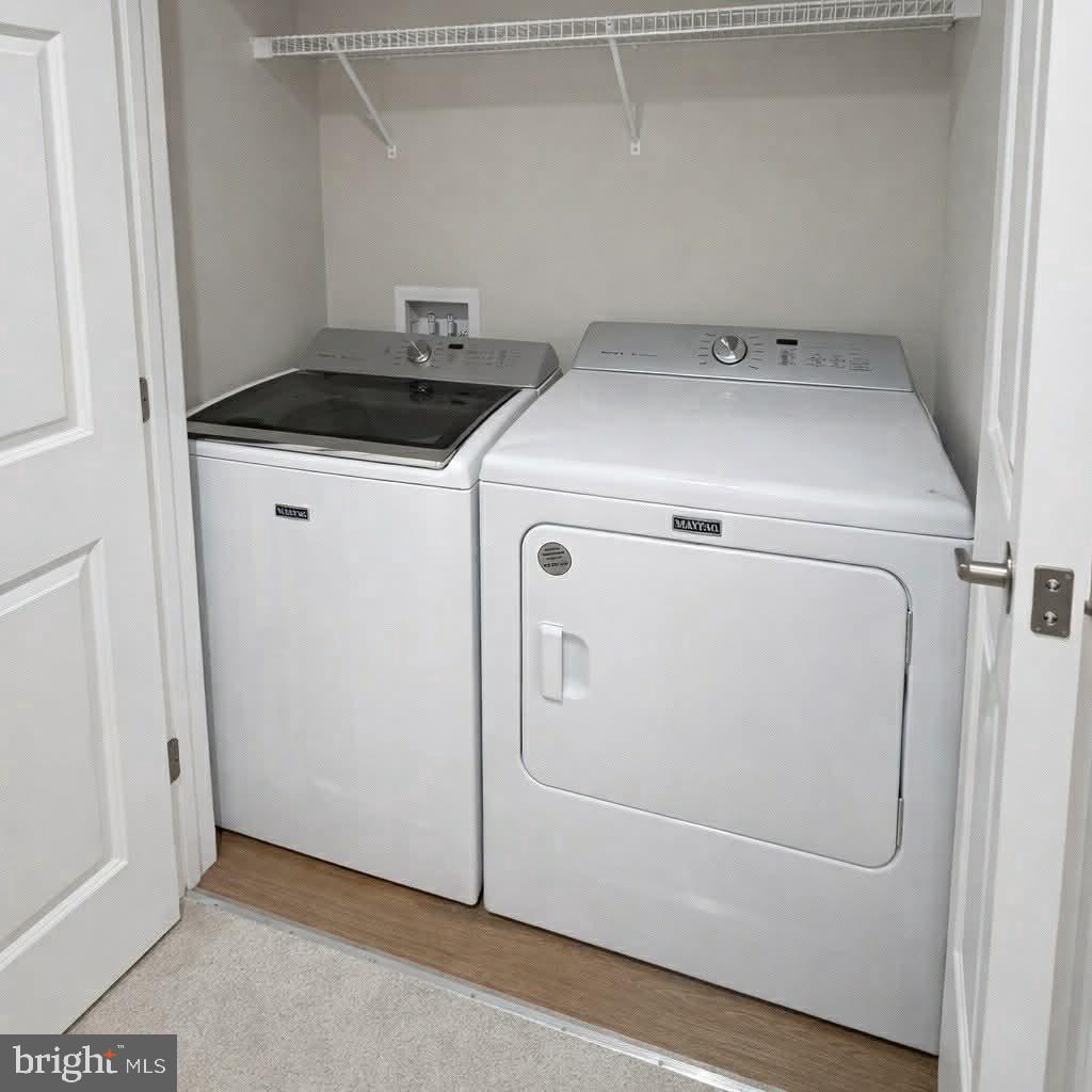 LAKE LAND OR - Residential