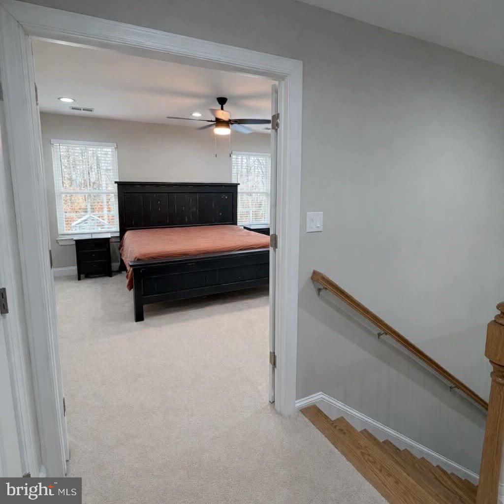 LAKE LAND OR - Residential