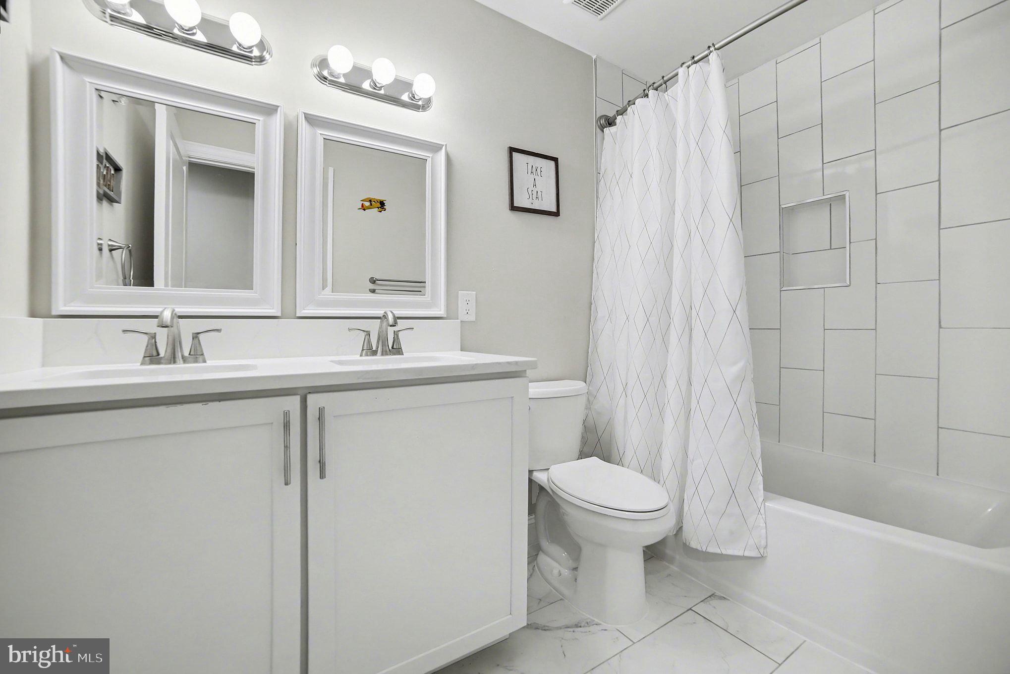 LAKE LAND OR - Residential