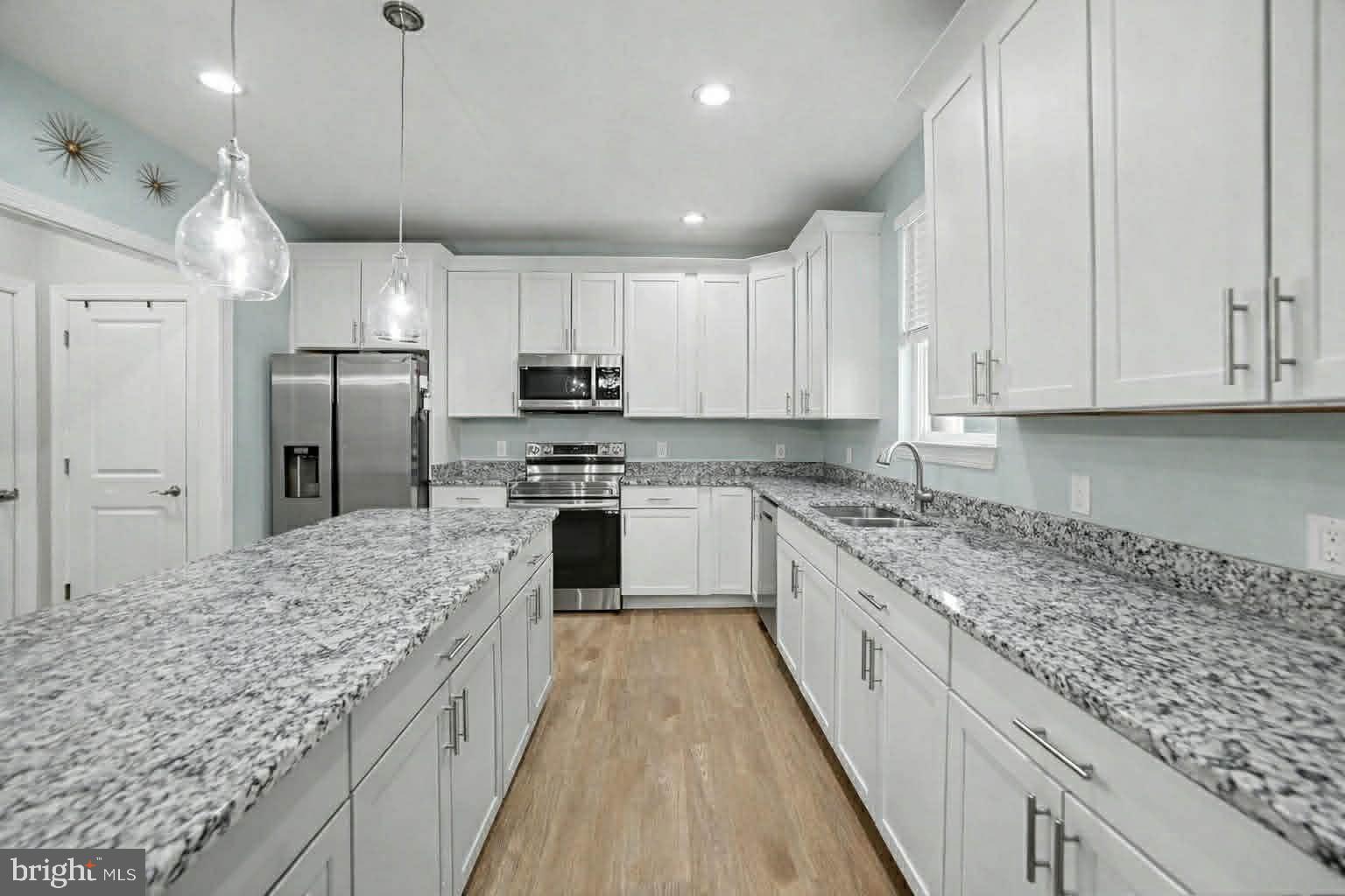 LAKE LAND OR - Residential