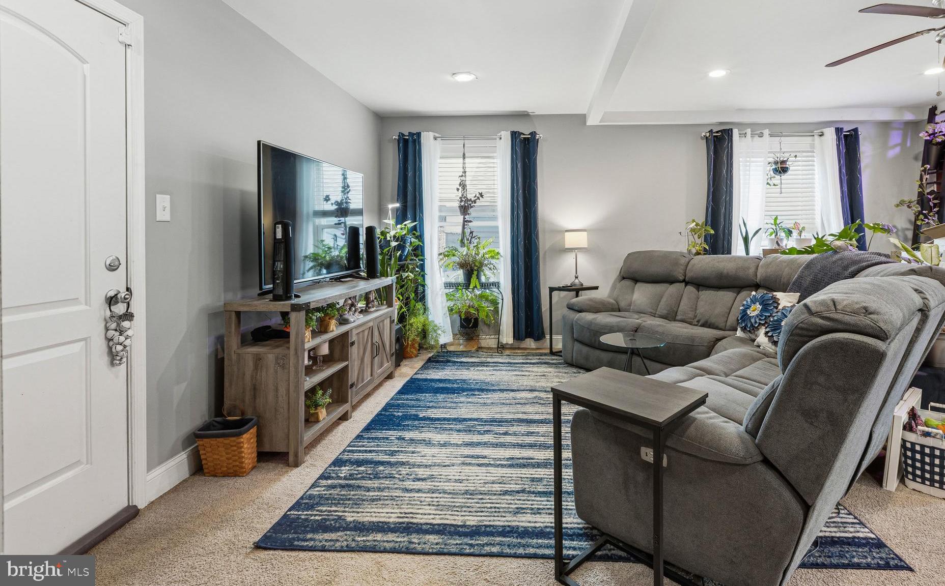 TWIN OAKS - Residential Income