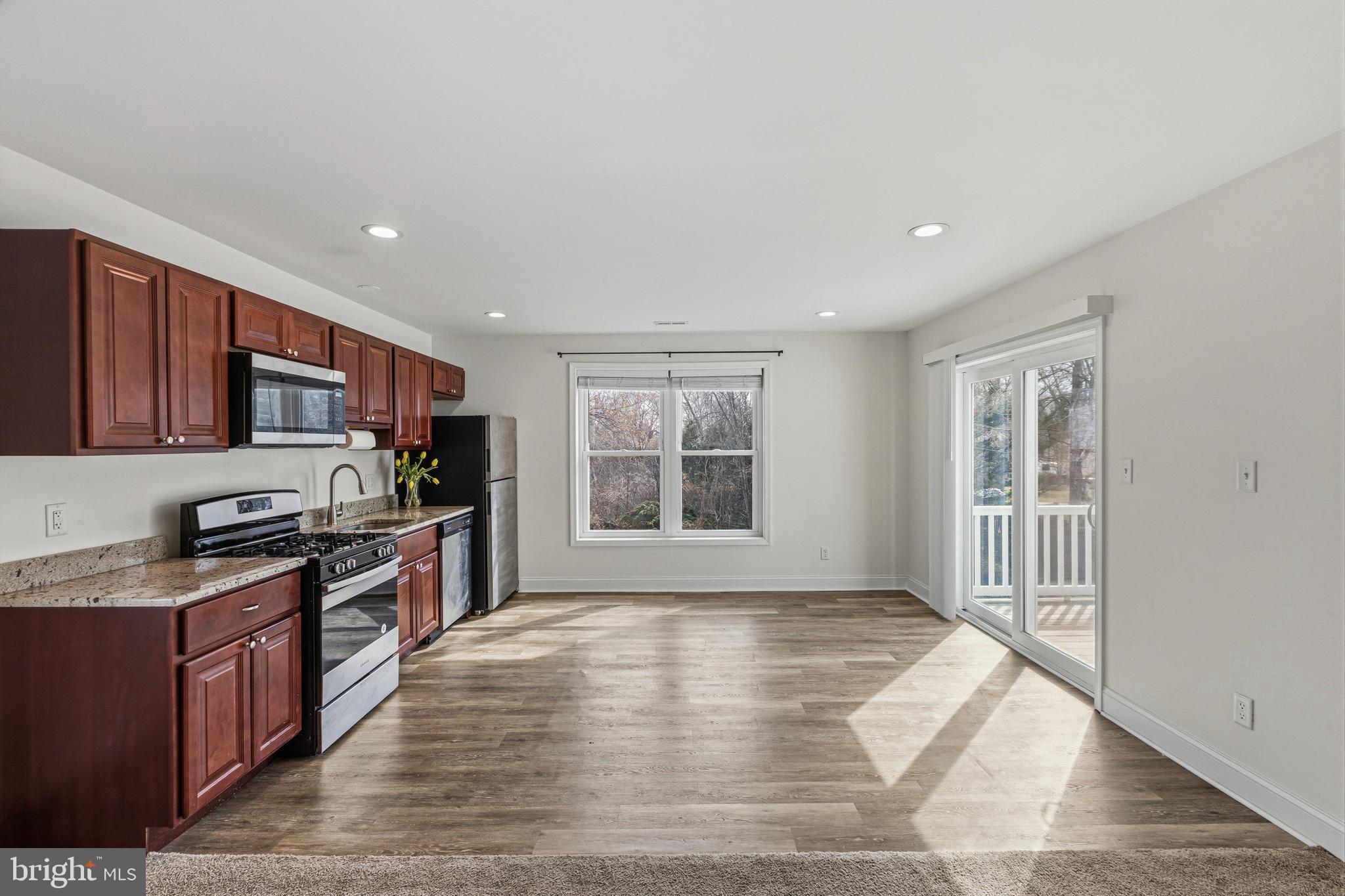 TWIN OAKS - Residential Income