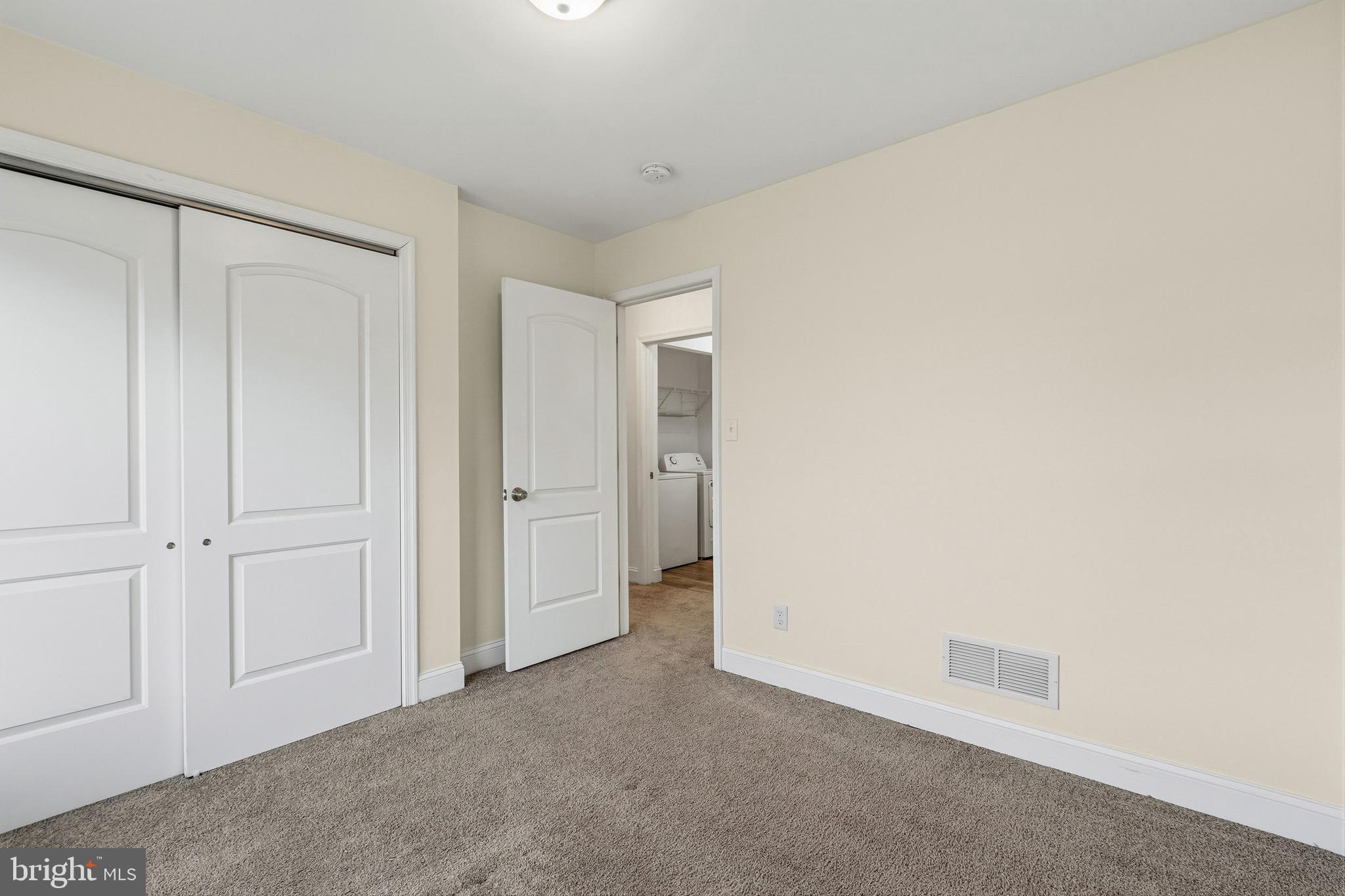 TWIN OAKS - Residential Income