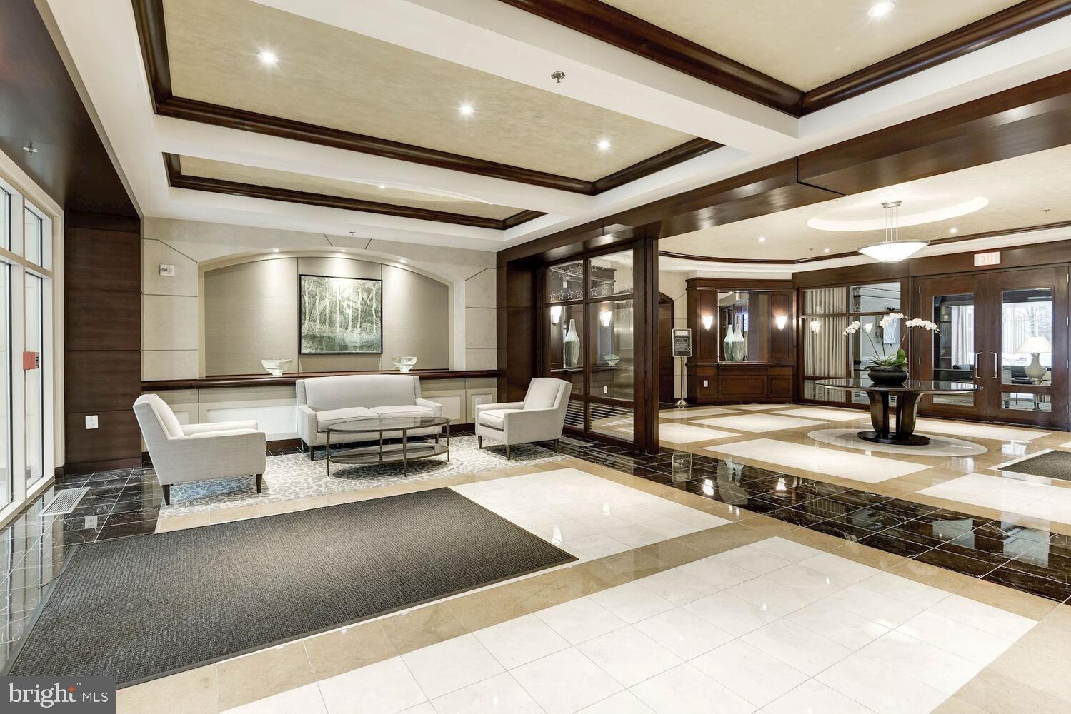 RESIDENCES AT LIBERTY CENTER - Residential