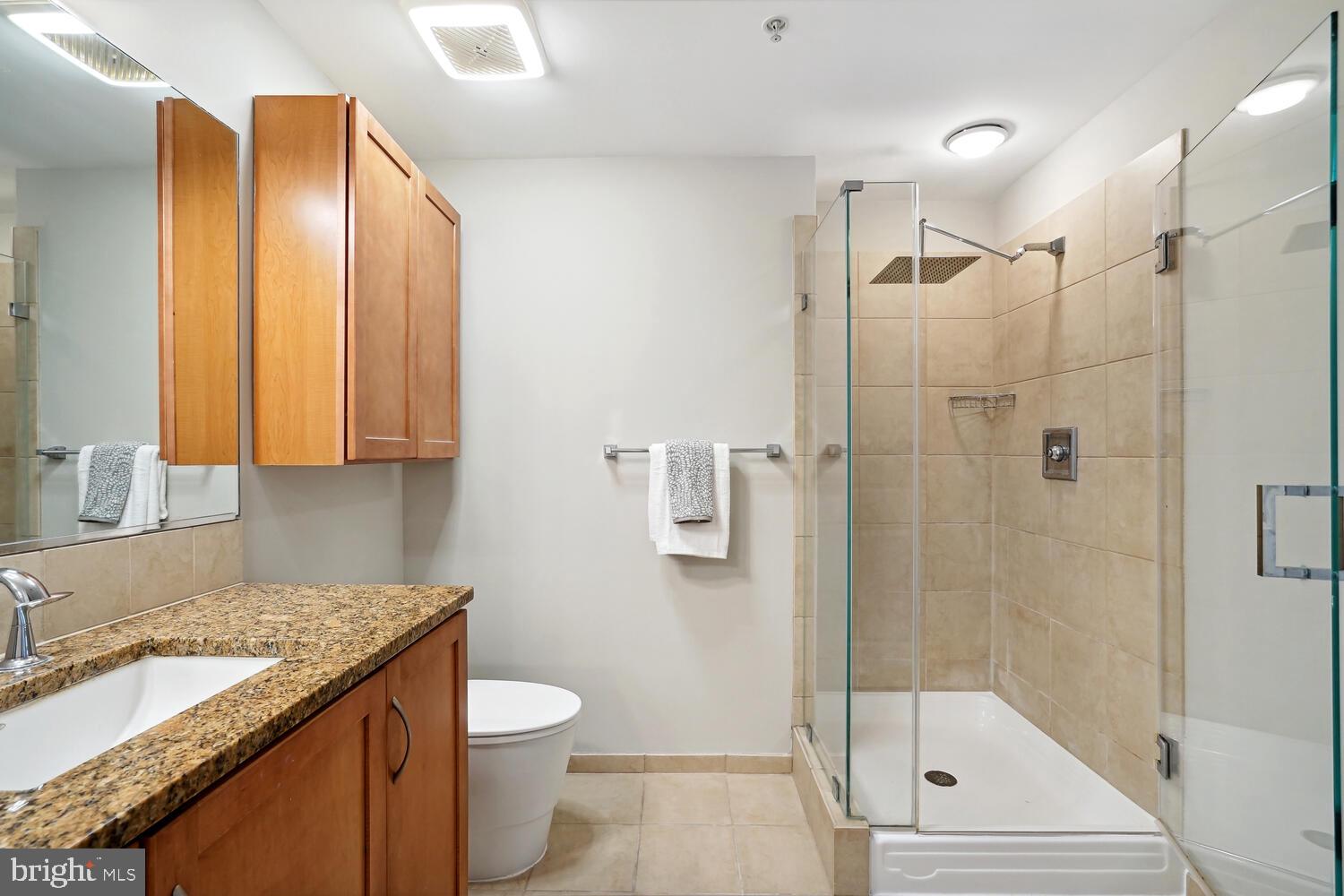 RESIDENCES AT LIBERTY CENTER - Residential