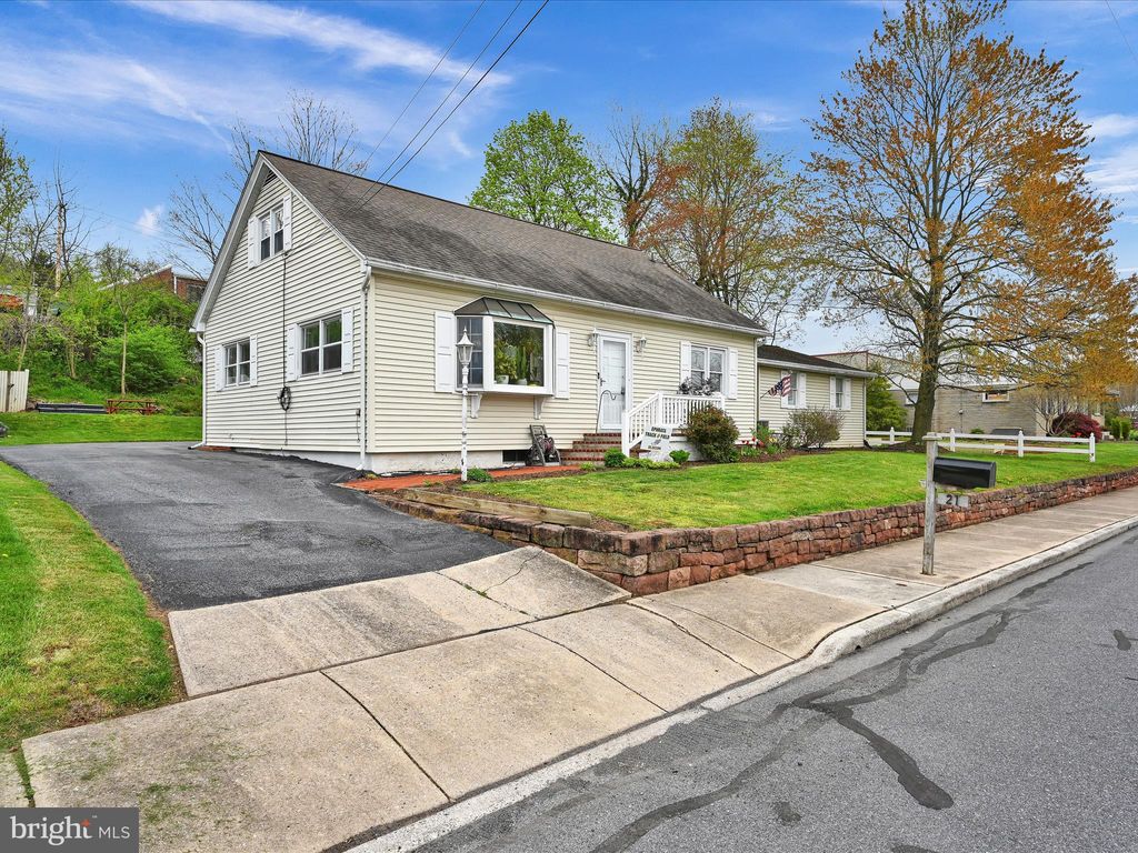 Photo of 21 Landis Road, Ephrata, PA 17522 (MLS # PALA2049622)