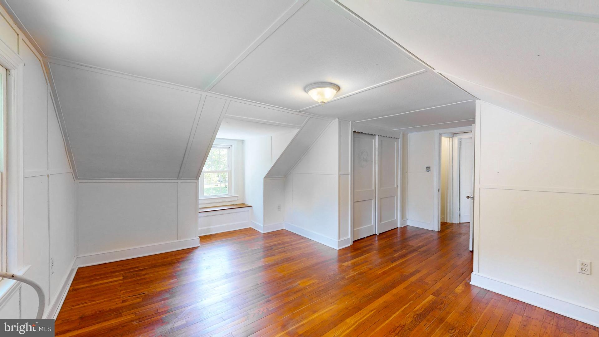 EASTON - Residential