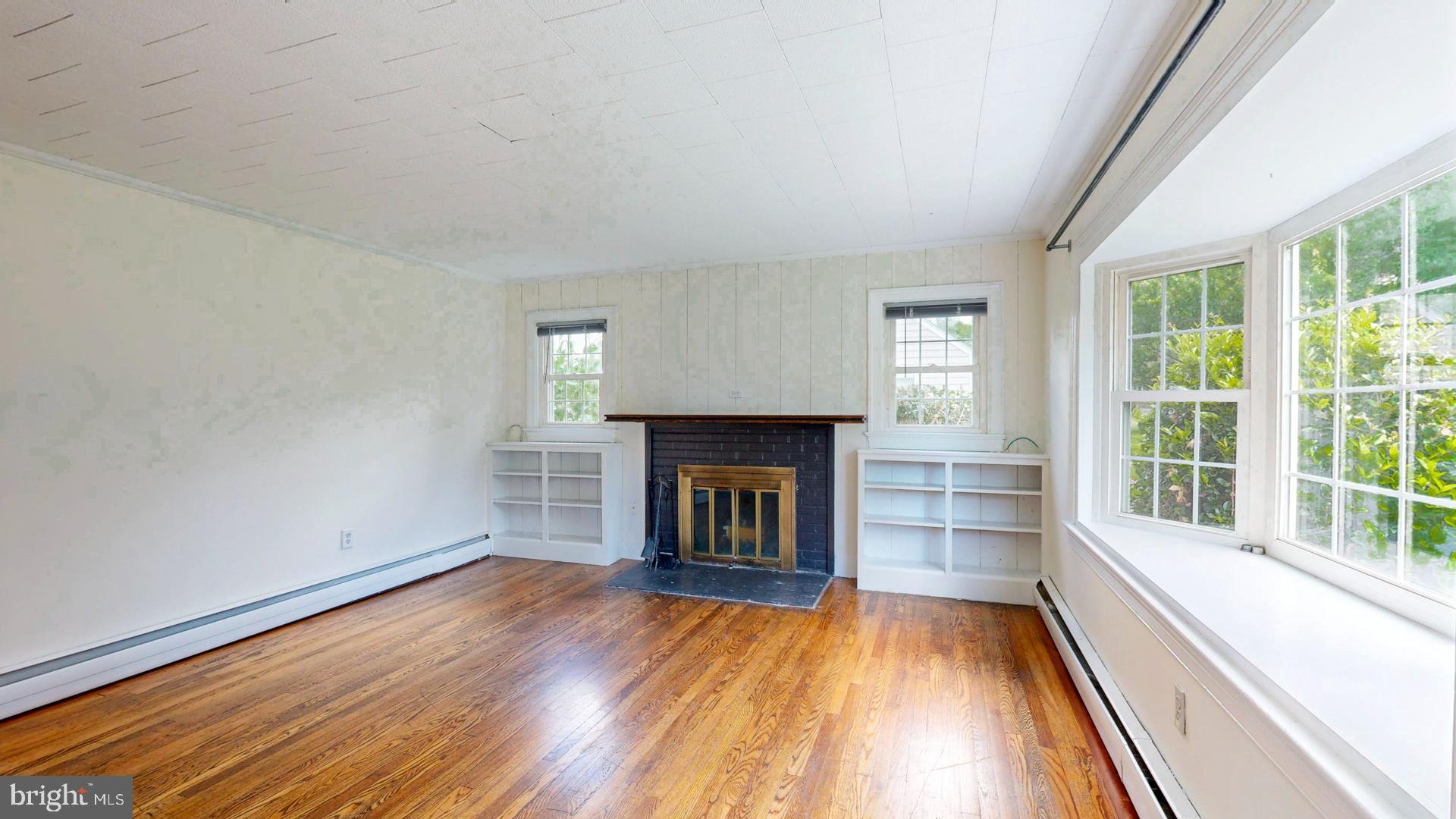 EASTON - Residential