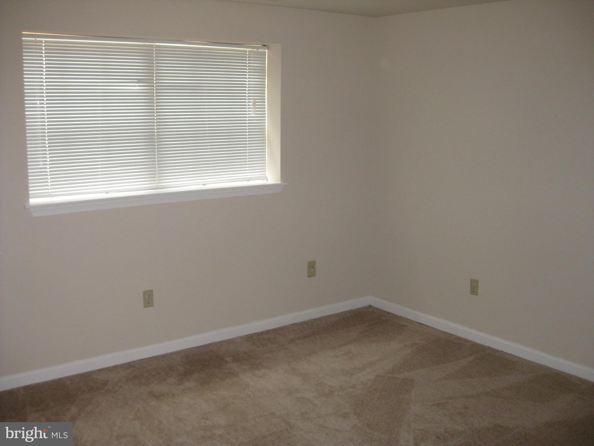 WOODGATE VILLAGE - Residential Lease