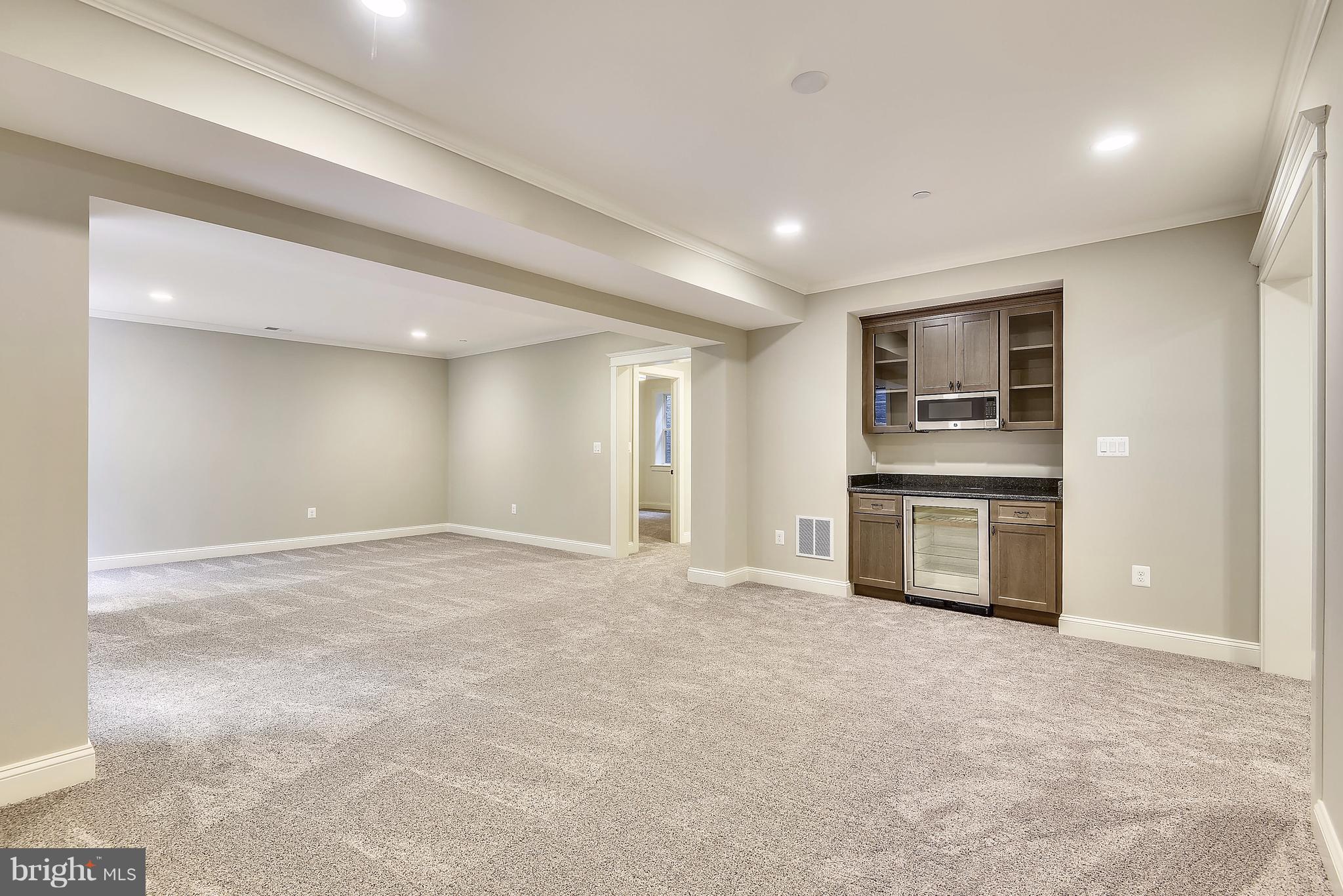 HUNTINGTON TERRACE - Residential