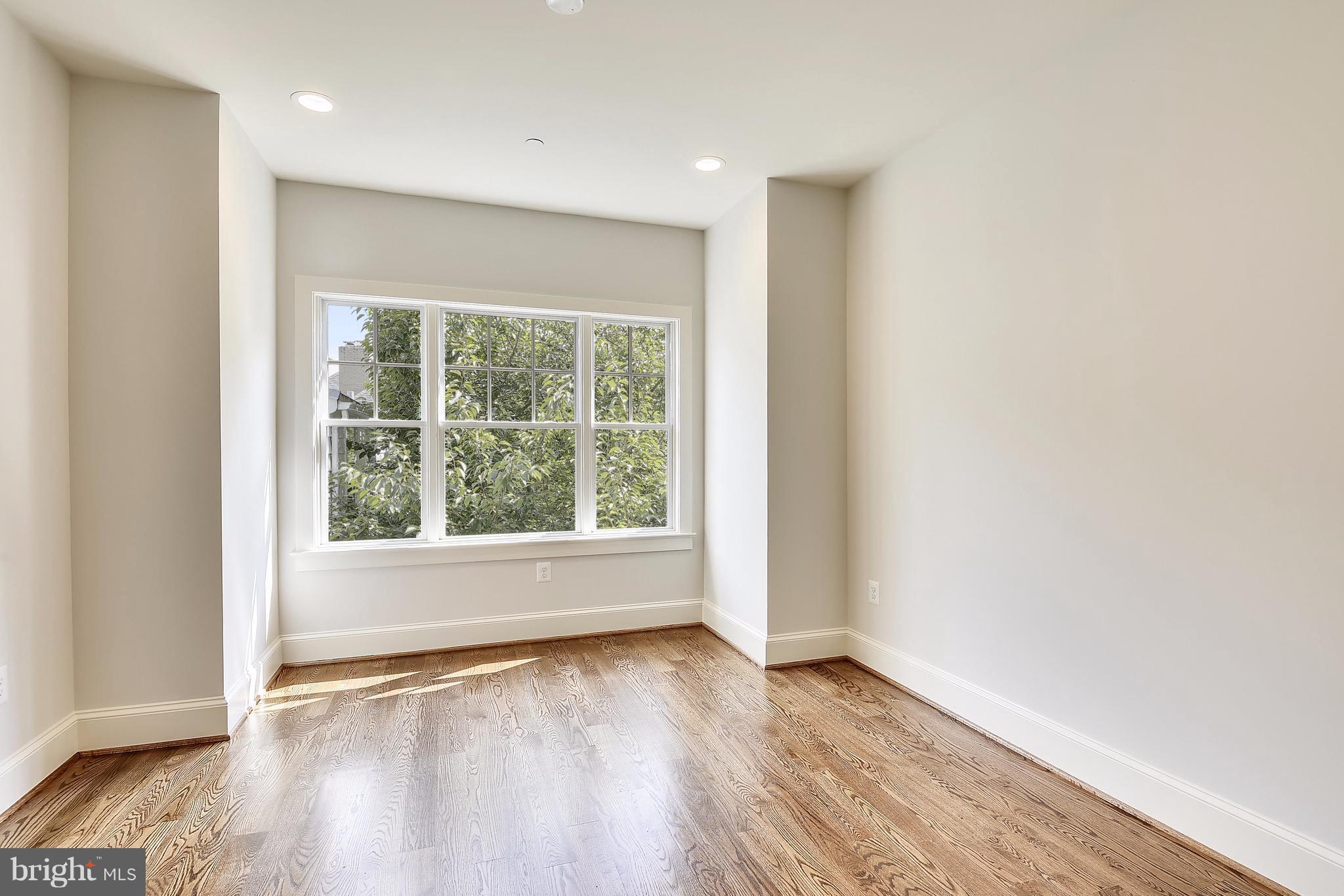 HUNTINGTON TERRACE - Residential
