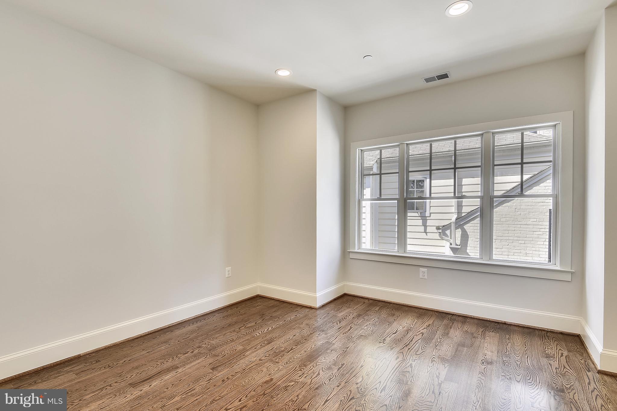 HUNTINGTON TERRACE - Residential