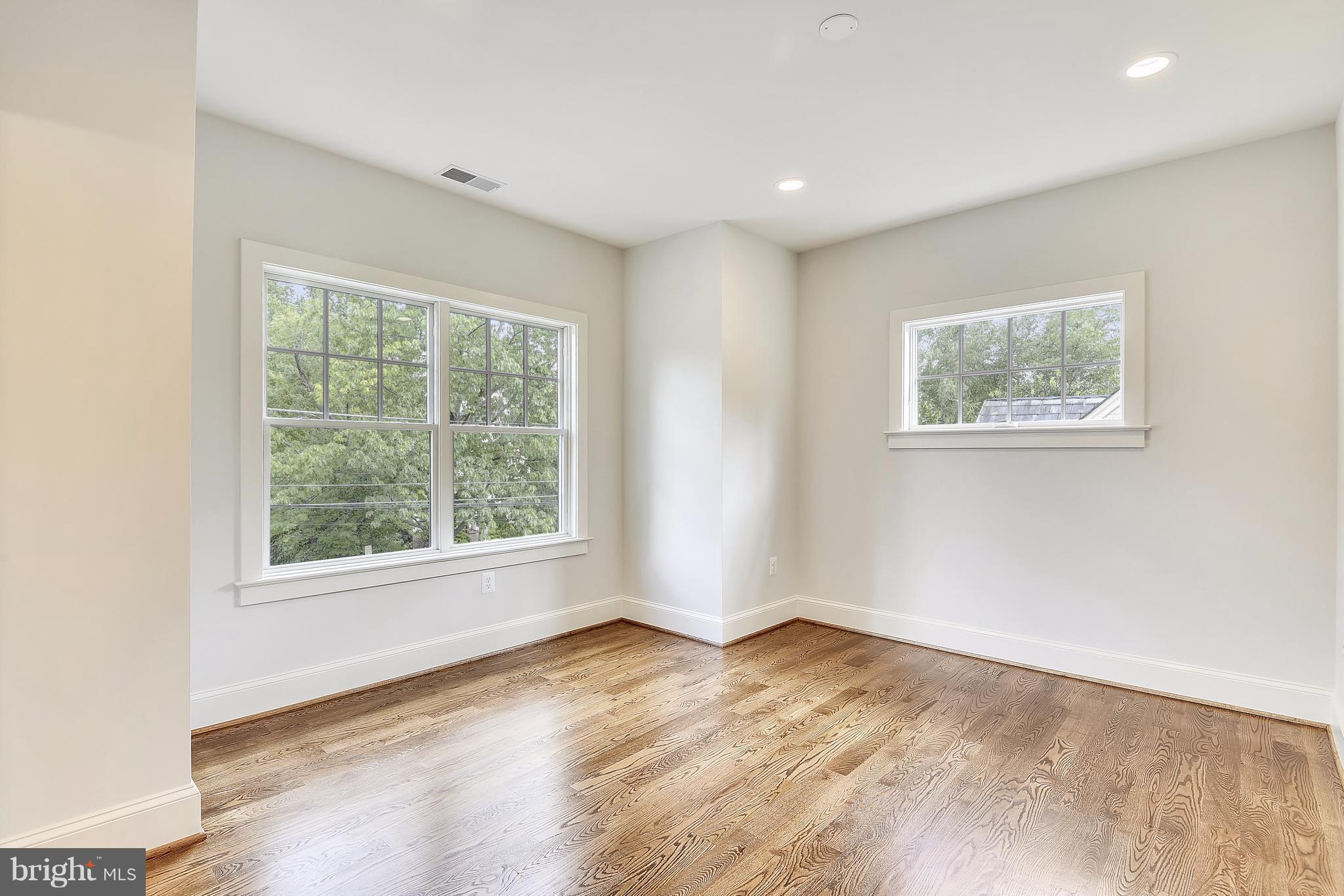 HUNTINGTON TERRACE - Residential