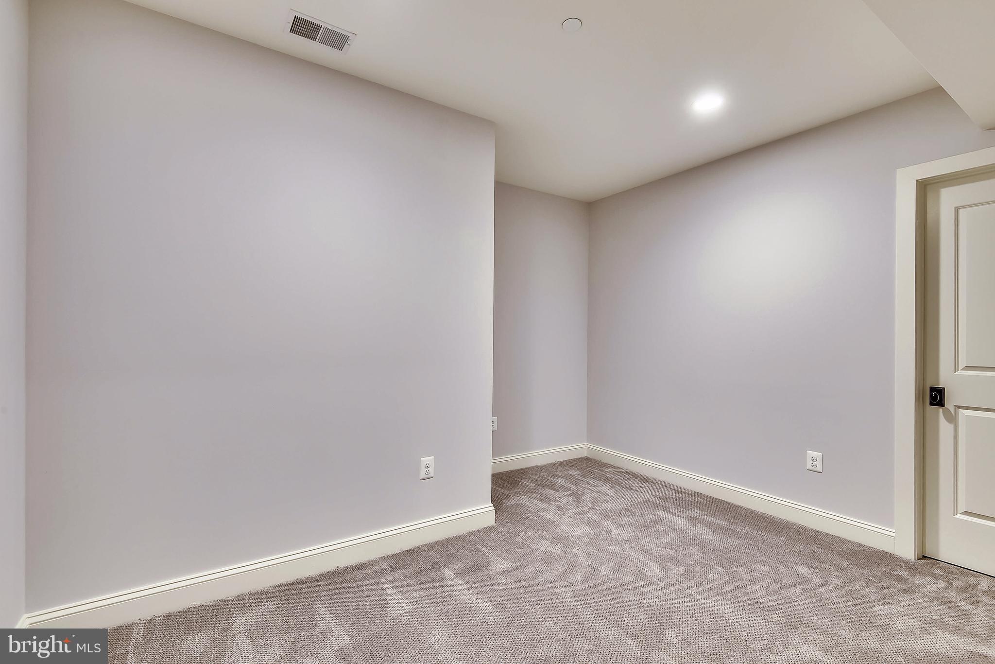 HUNTINGTON TERRACE - Residential