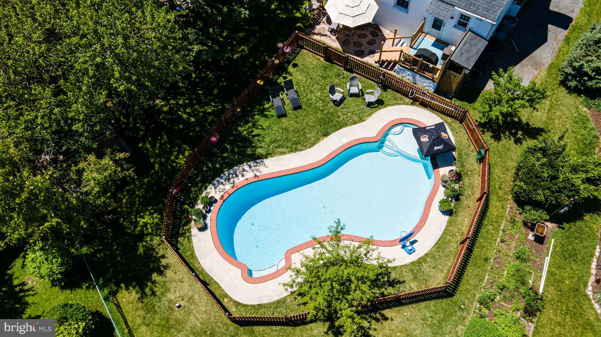 PERRY HALL - Residential