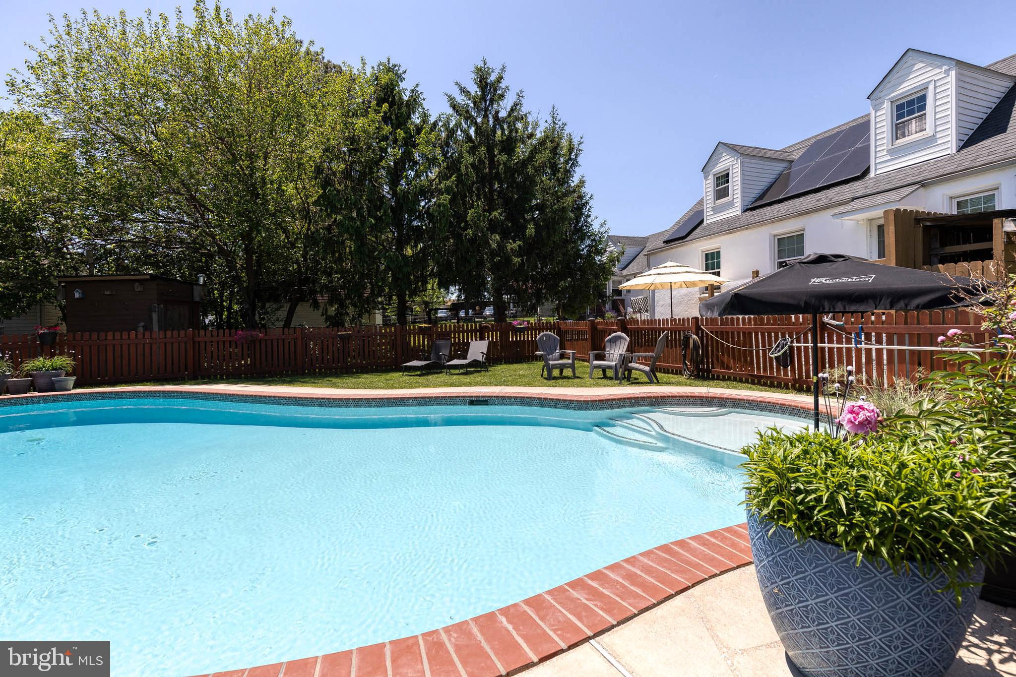 PERRY HALL - Residential
