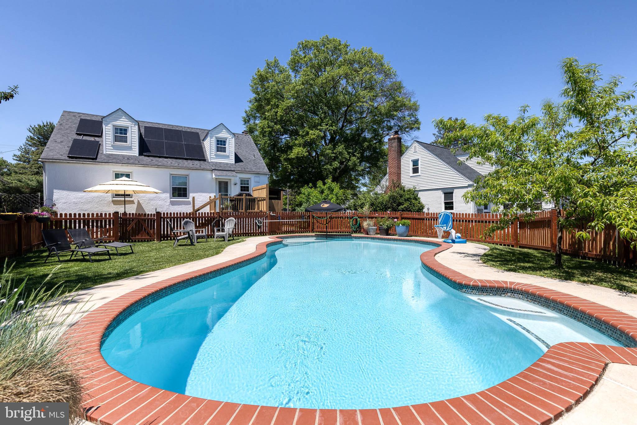 PERRY HALL - Residential