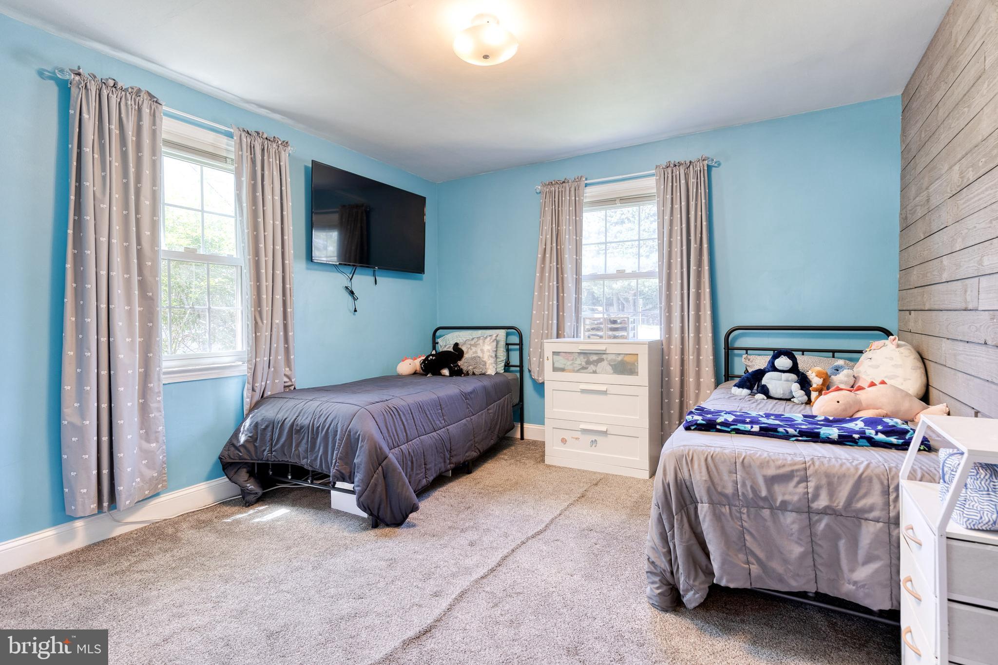 PERRY HALL - Residential