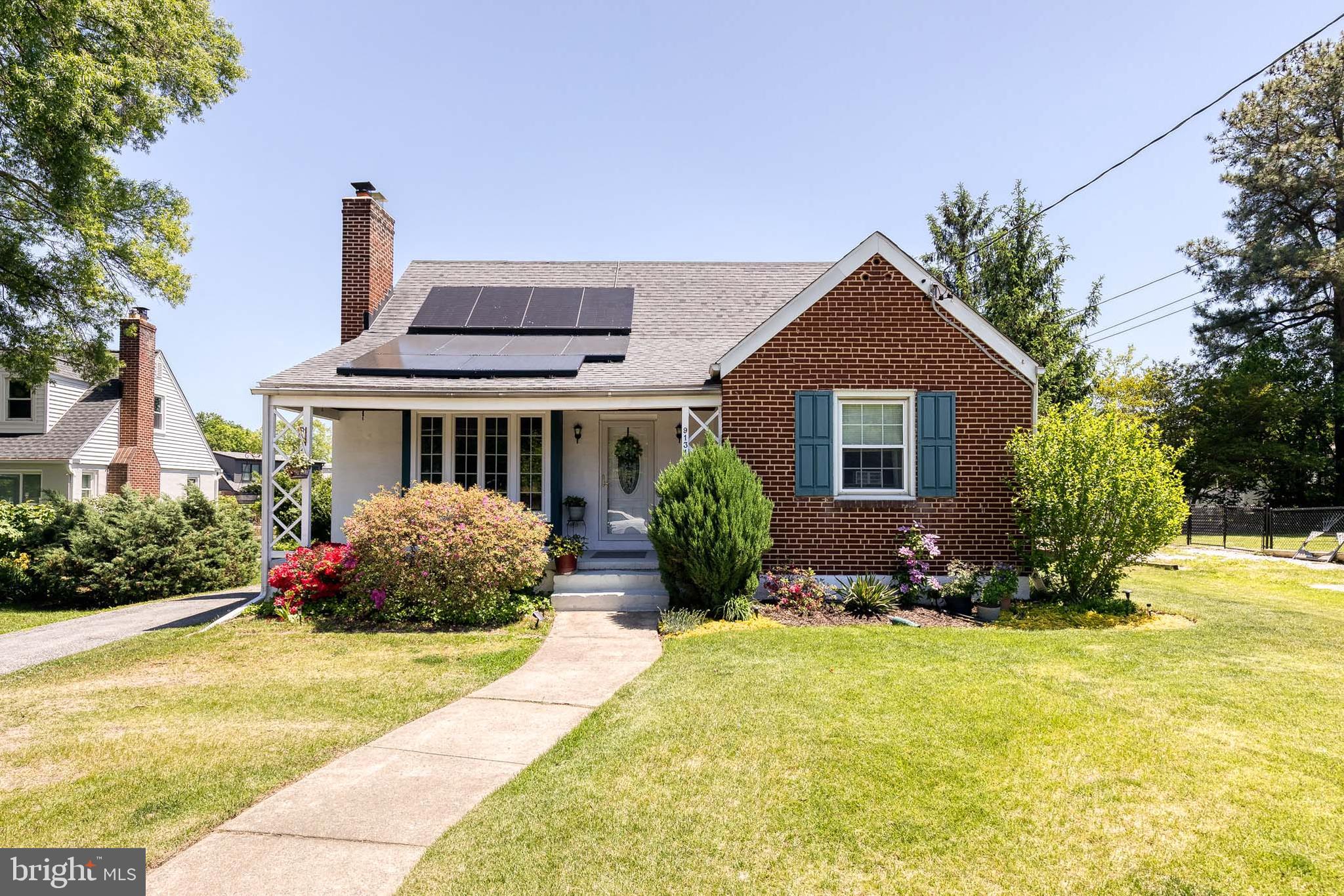 PERRY HALL - Residential