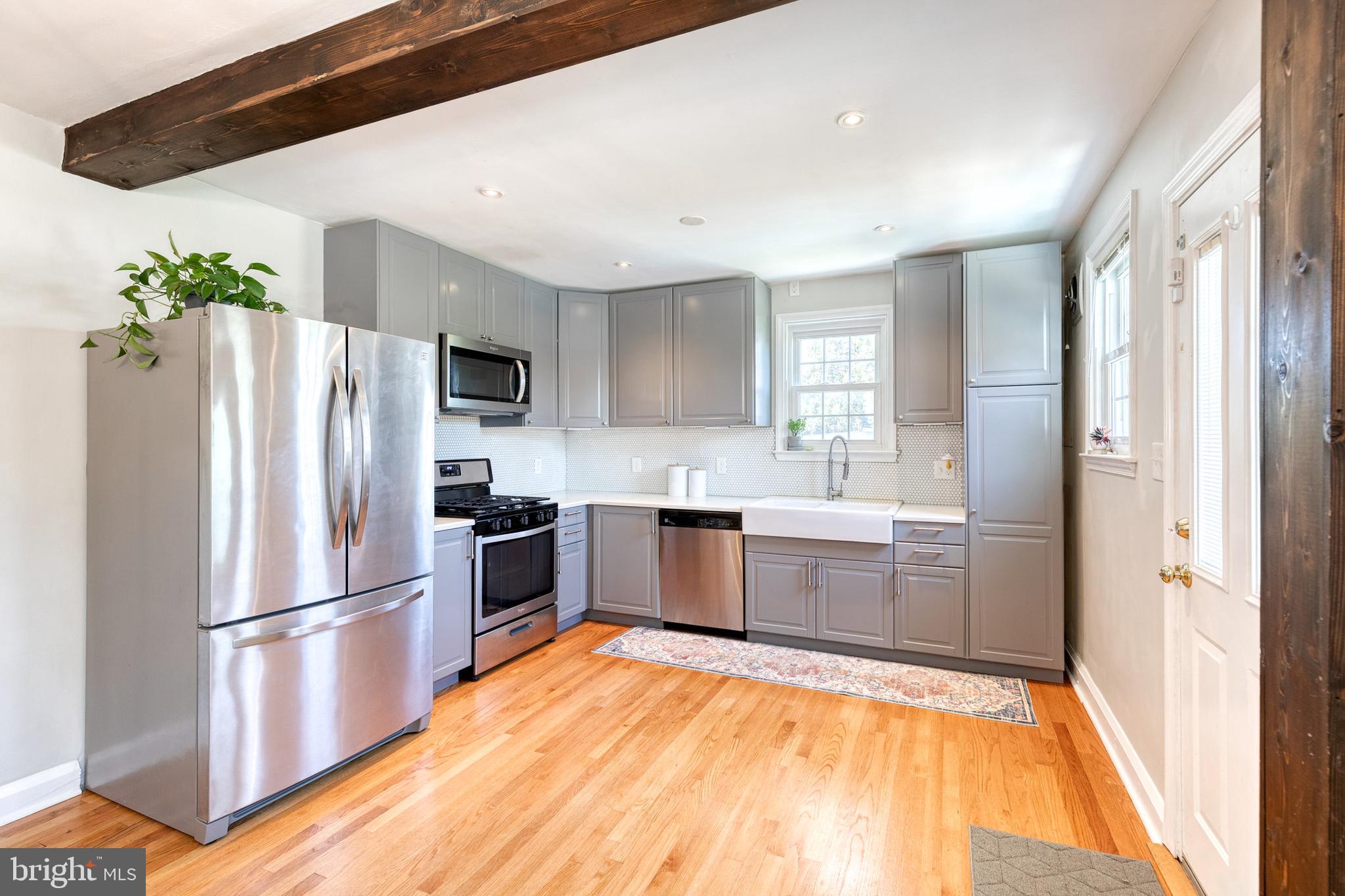 PERRY HALL - Residential