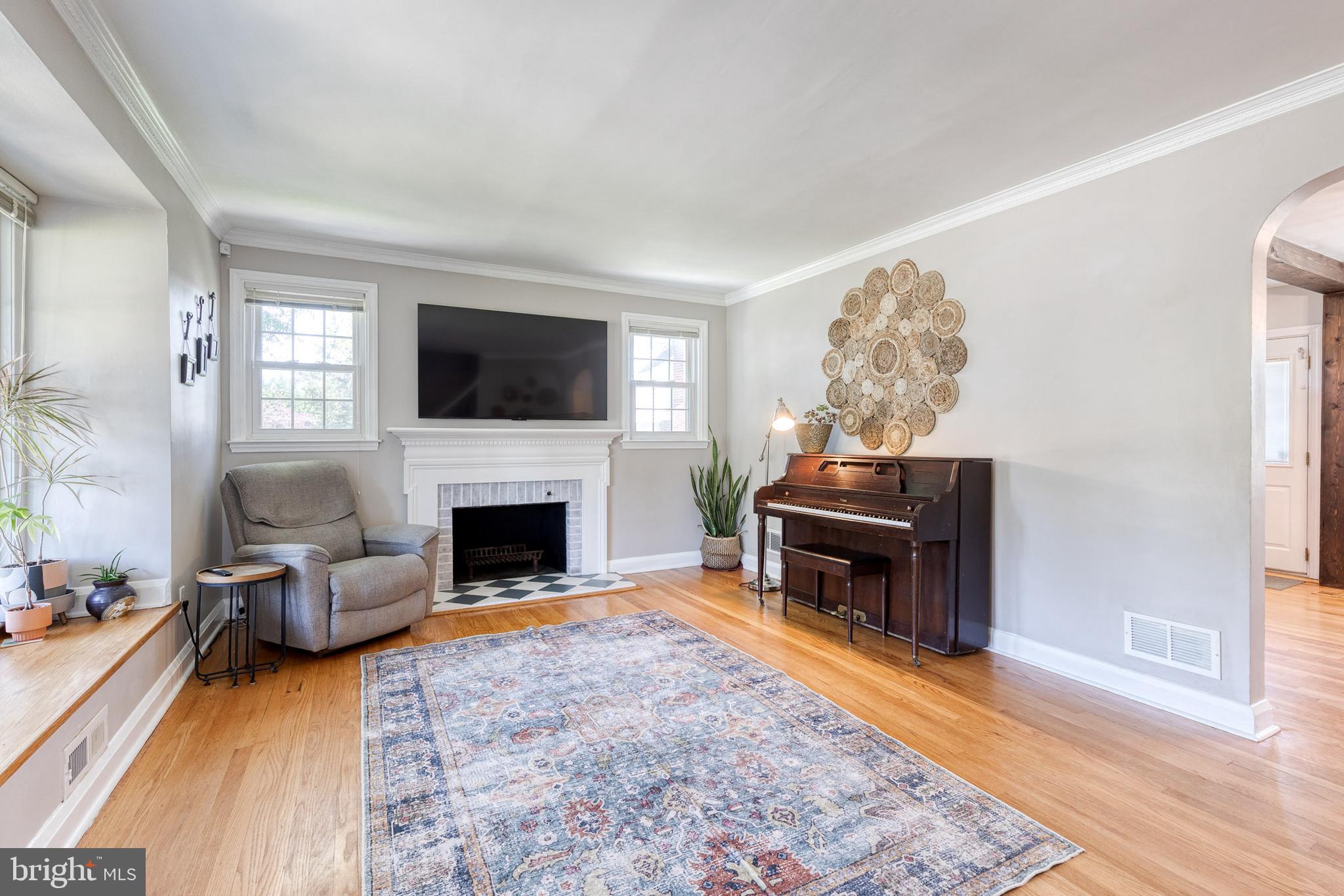 PERRY HALL - Residential