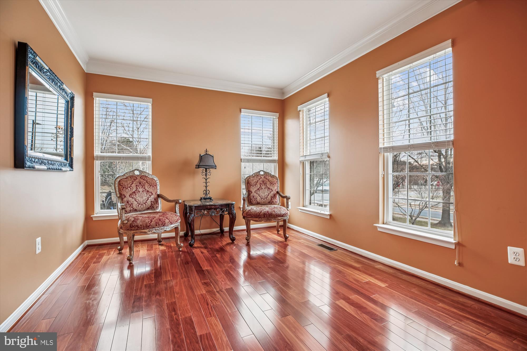 KINGSVIEW VILLAGE - Residential