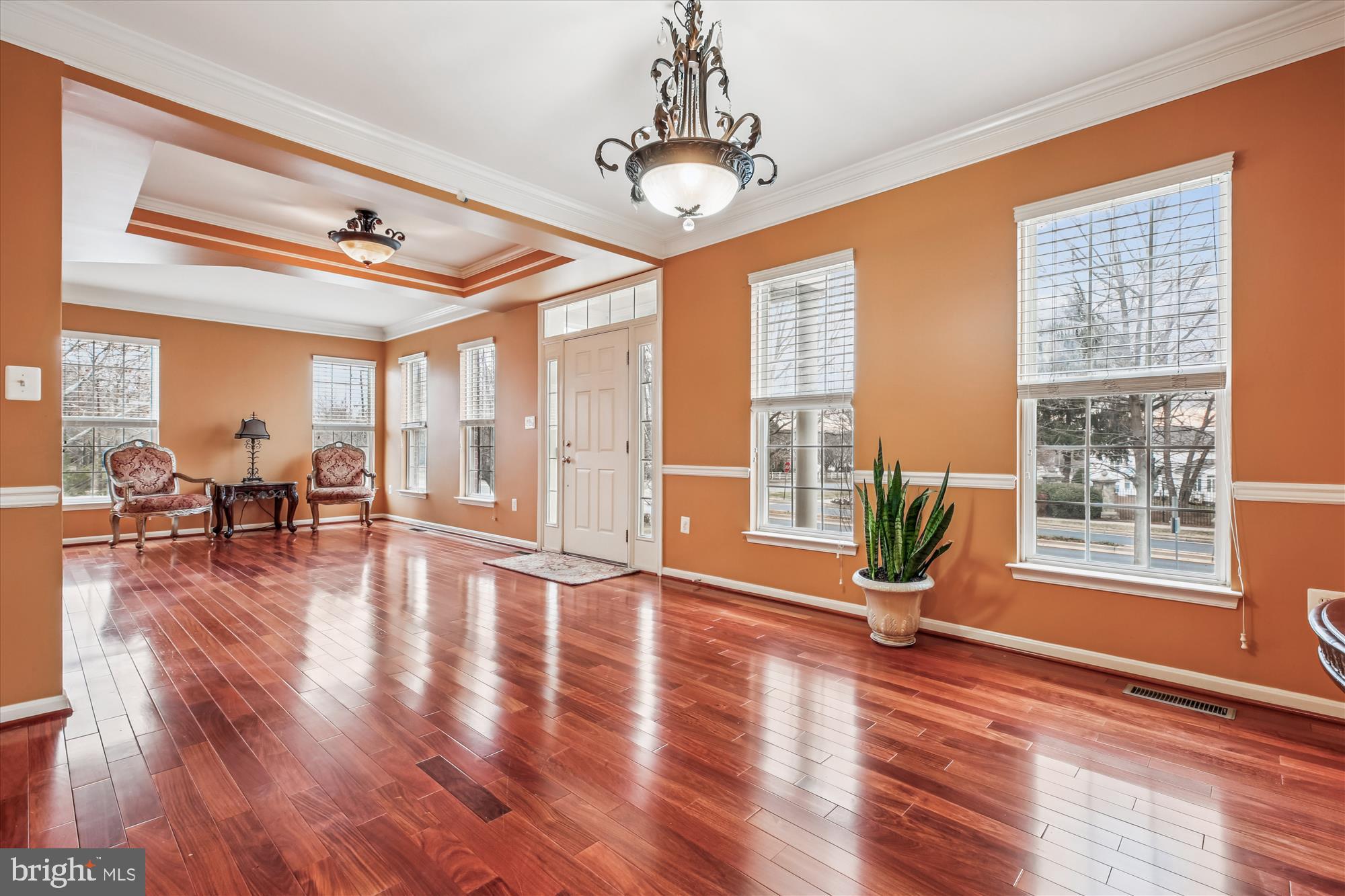 KINGSVIEW VILLAGE - Residential