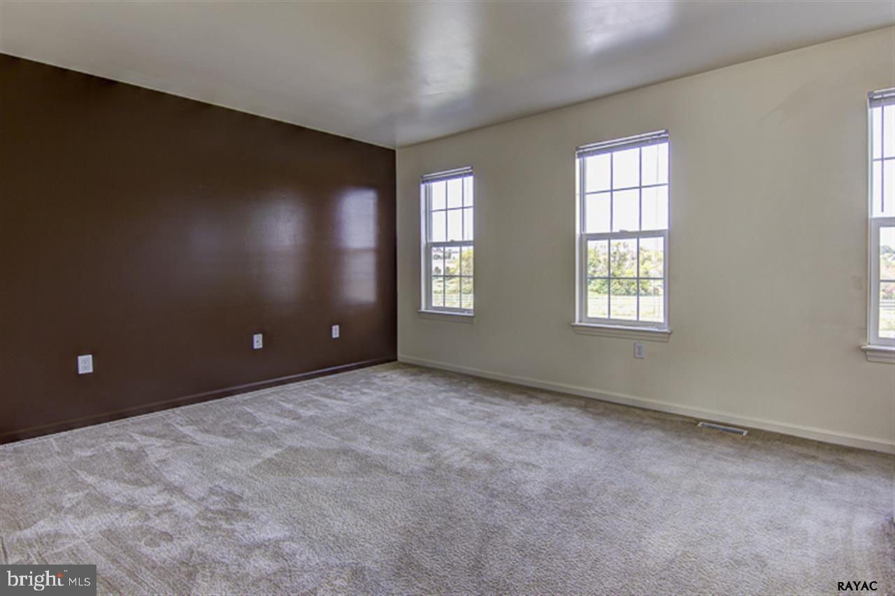 HEARTHRIDGE - Residential