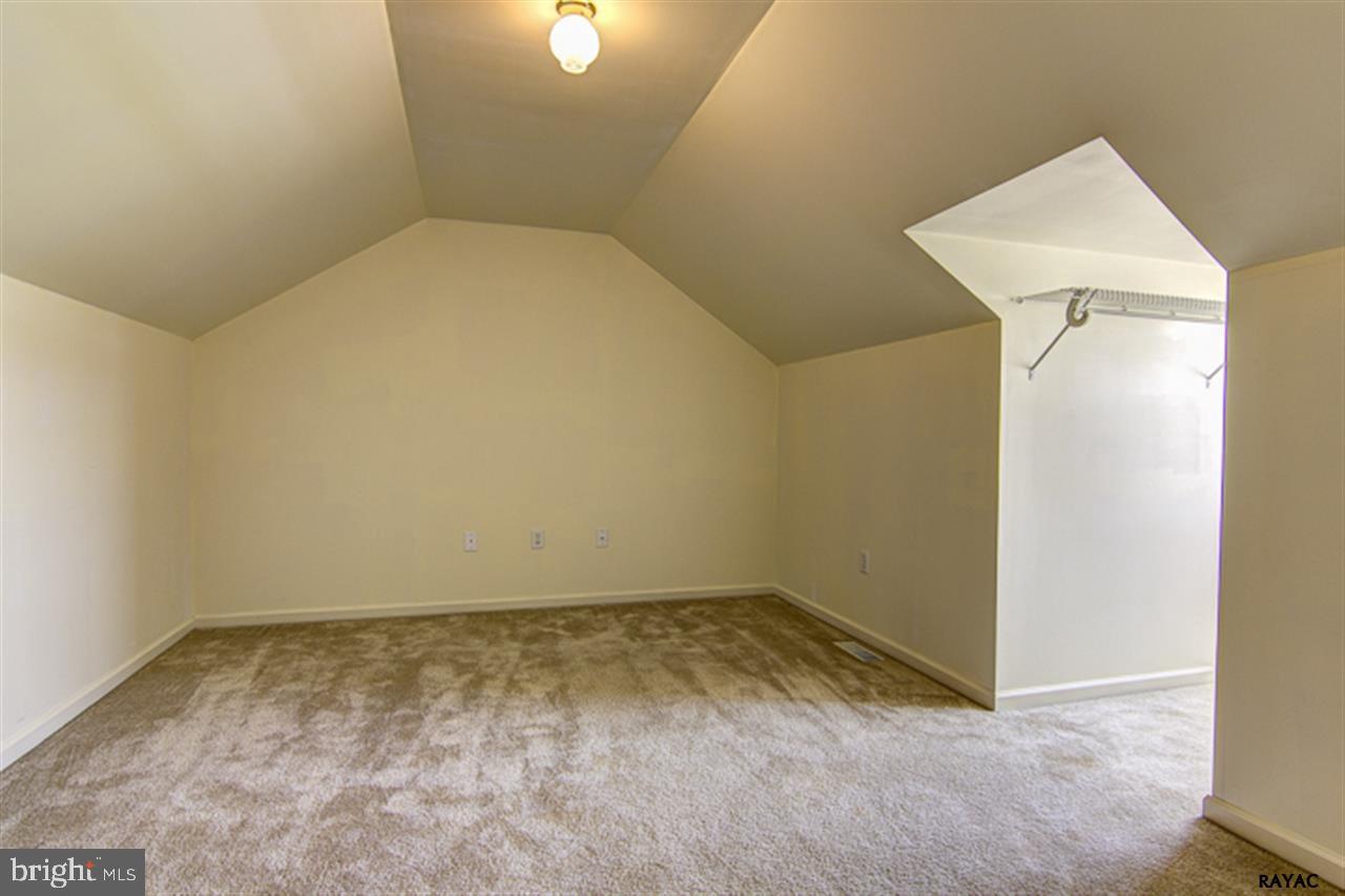 HEARTHRIDGE - Residential