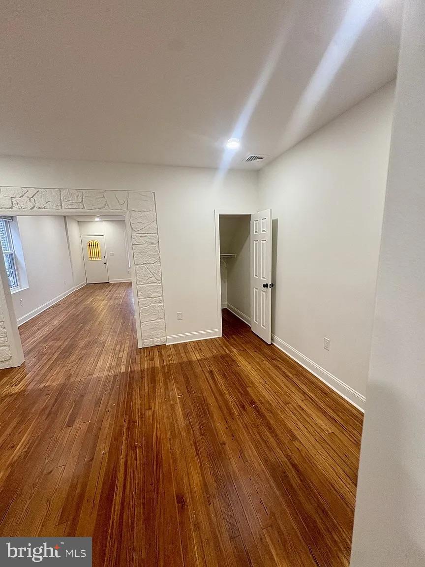 4462 E THOMPSON STREET